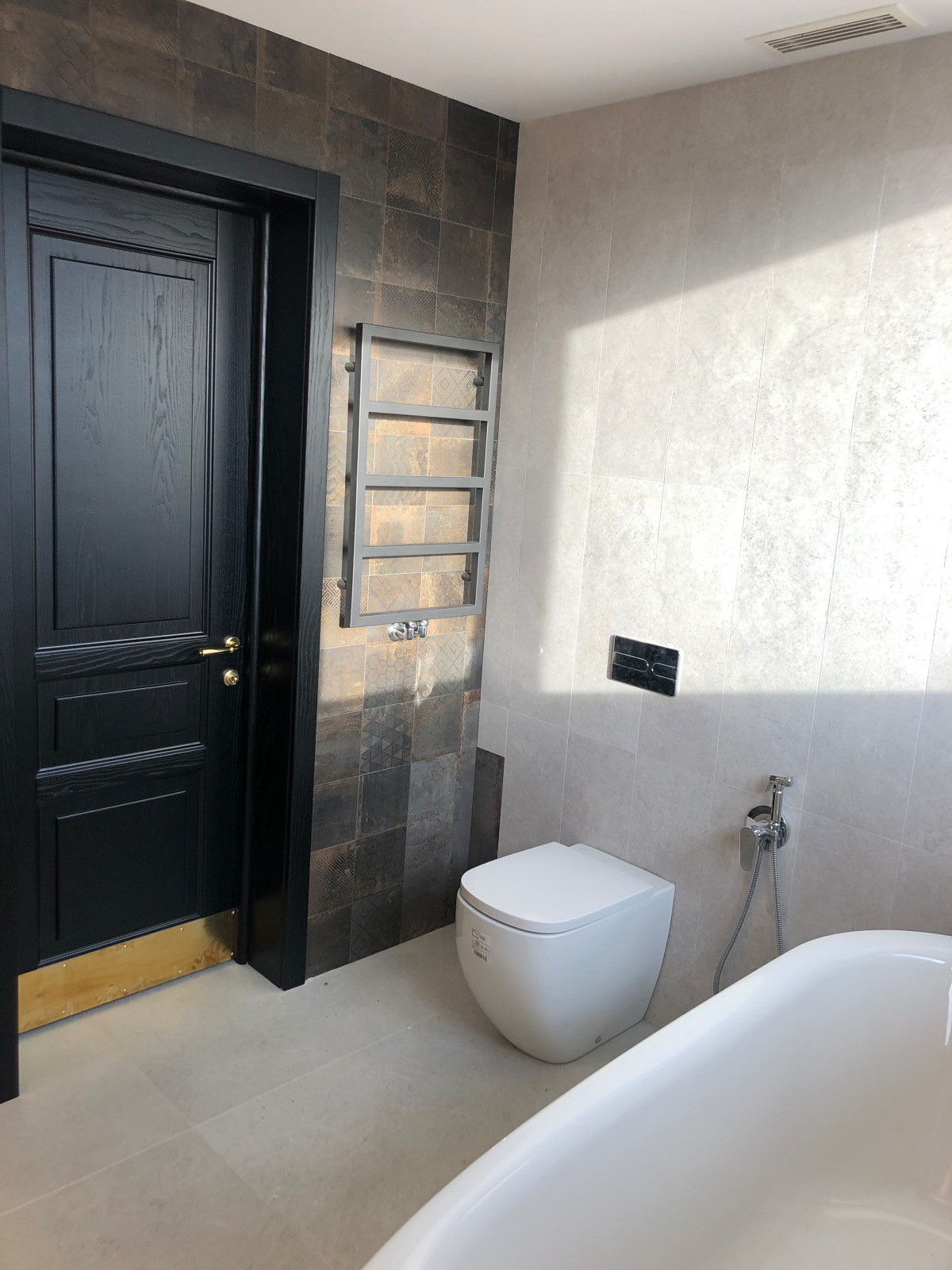 “Посередине лета”