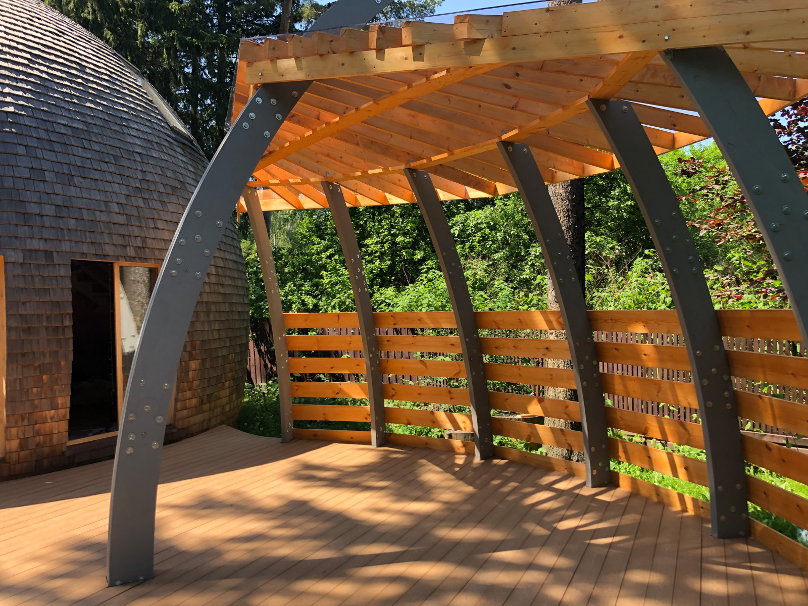 Необычная веранда (и терраса) к Необычному Дому (проект "Фазенда-лайф")