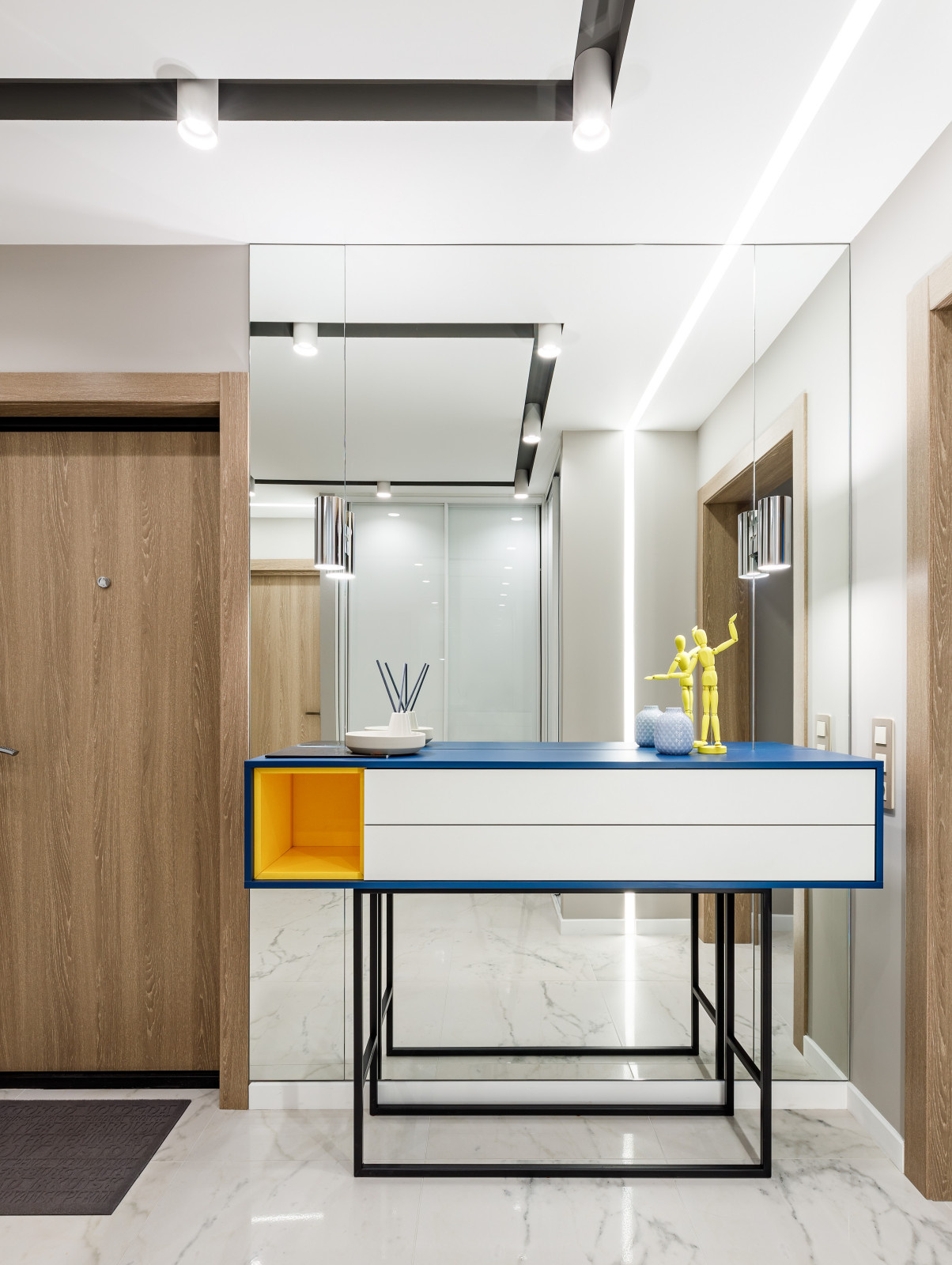 Обложка альбома: Прихожая