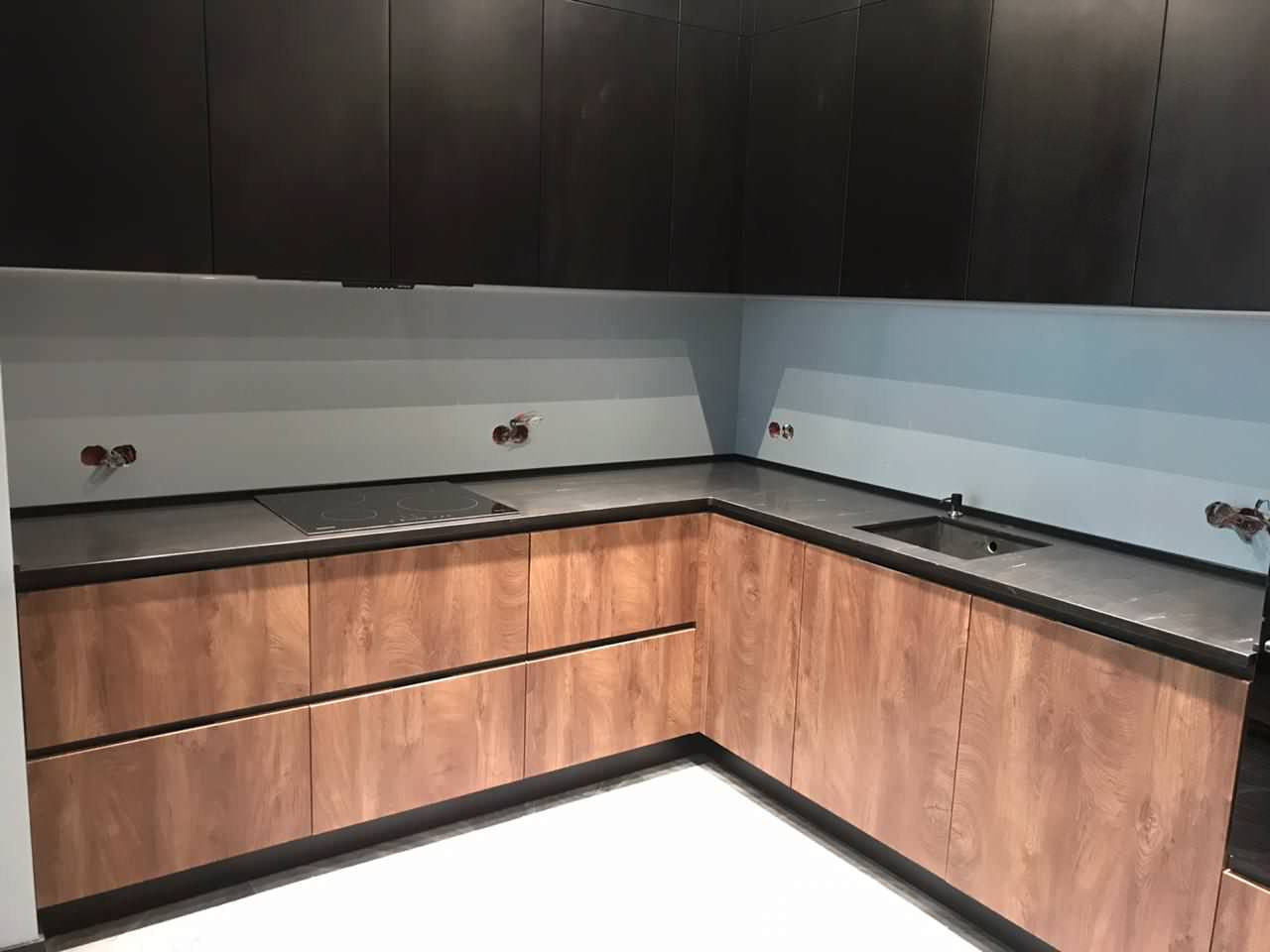 Угловые столешницы из искусственного камня