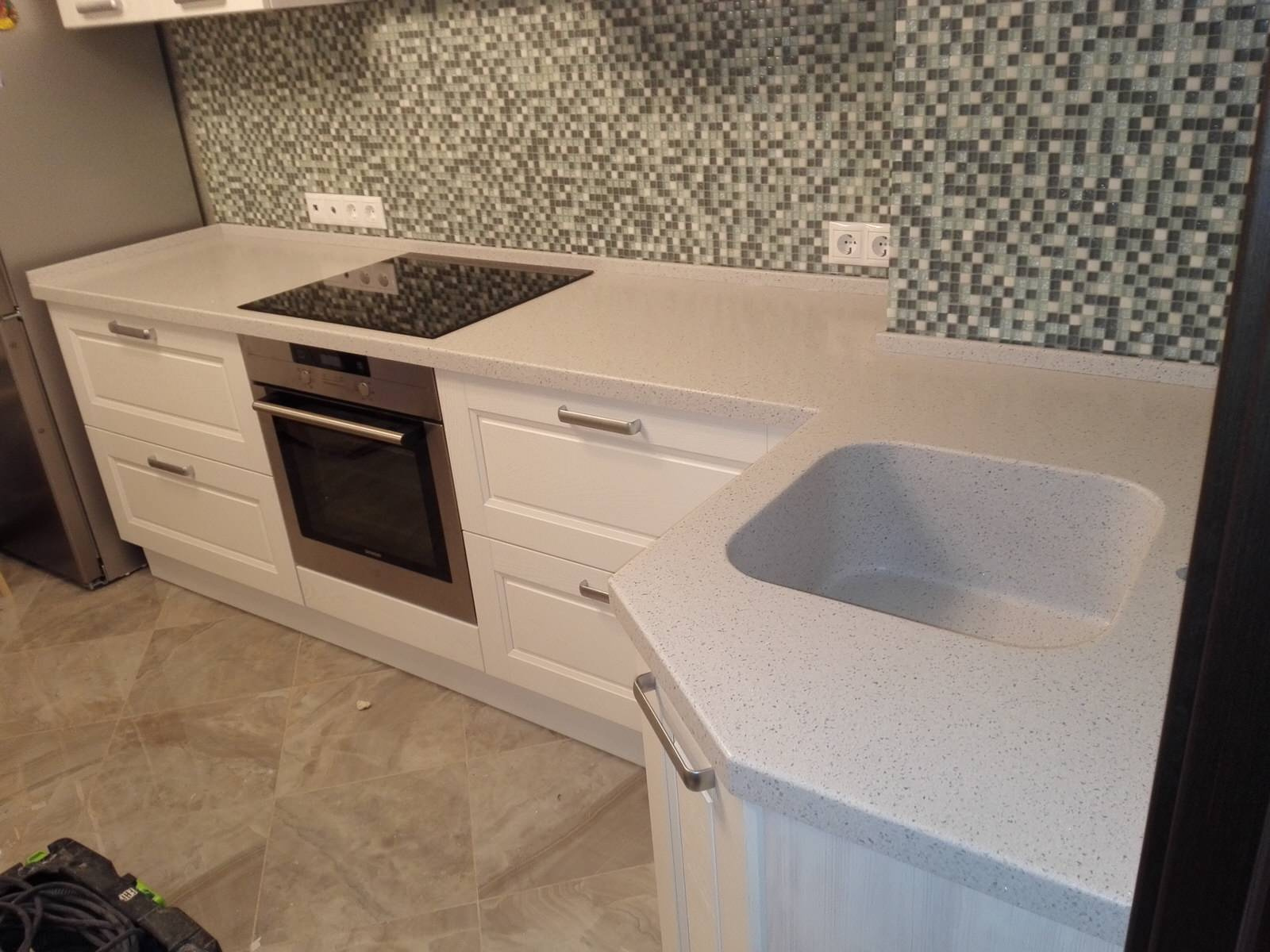 Угловые столешницы Tristone