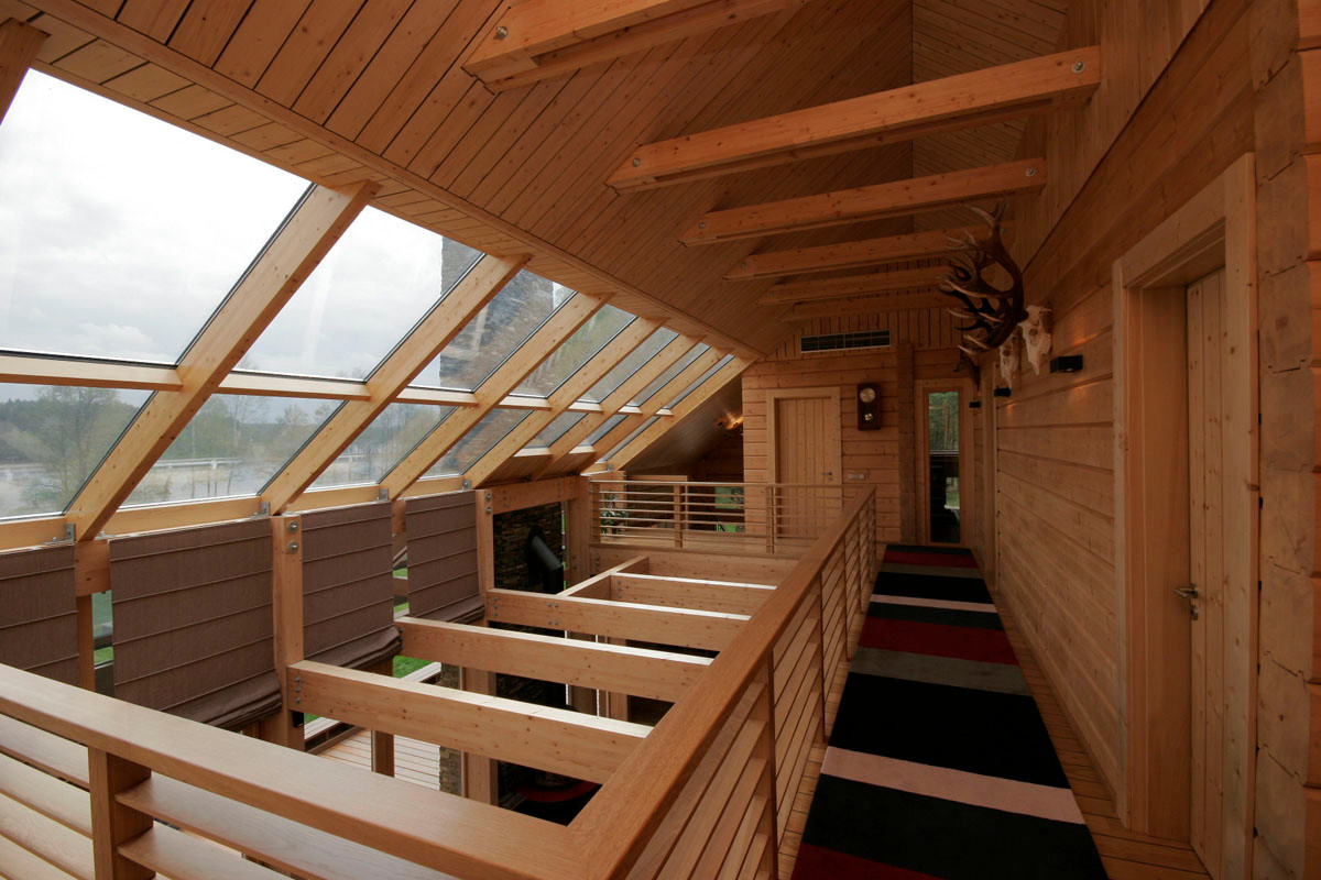 Мансарда из дерева