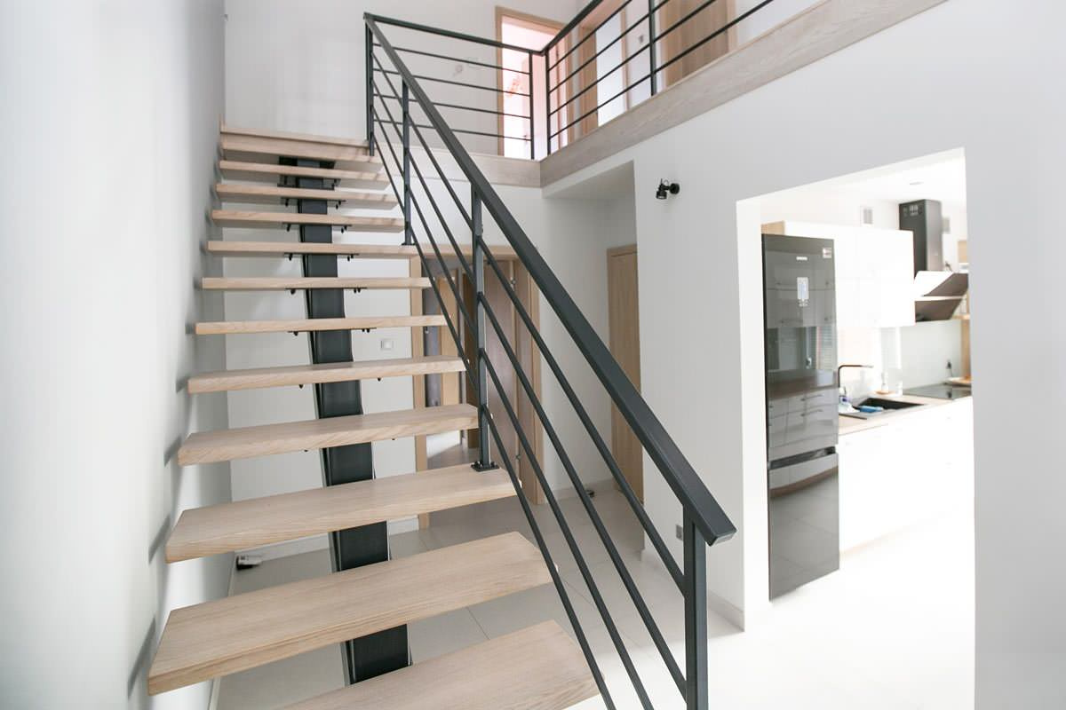 Фоновое изображение профиля Лалестница