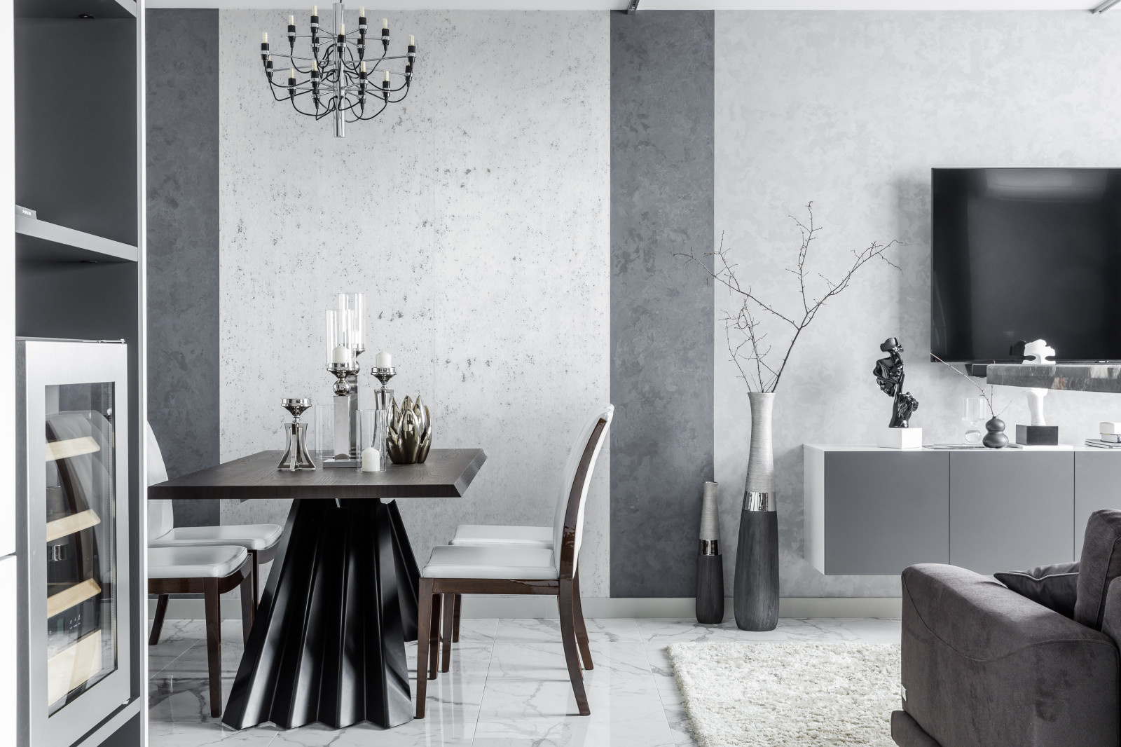 4-х комнатная квартира с черно-белой геометрией