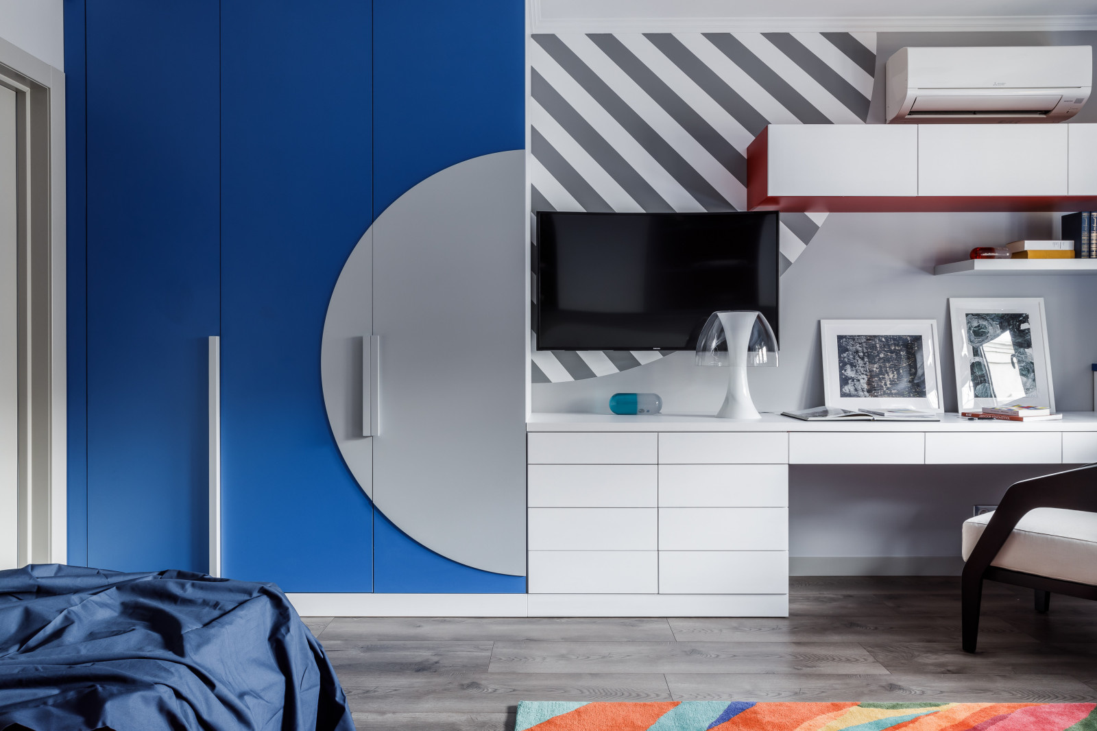 Детская недели: Комната мальчика по мотивам русского авангарда