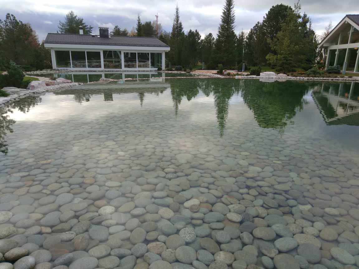 Плавательный водоём в п. Мендсары (Лен. обл.)