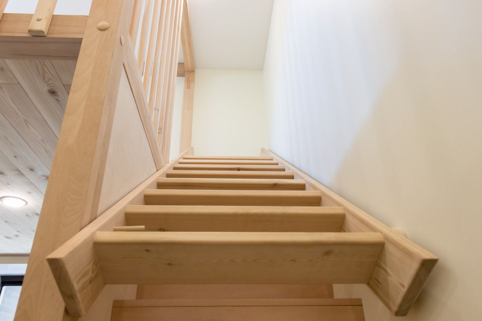 Антресоль (полуэтаж) в детской комнате