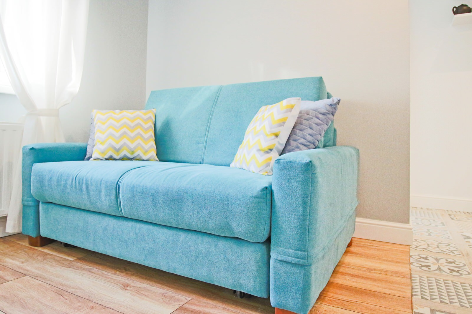 Стильно. Лаконично. Рядом с музеем янтаря