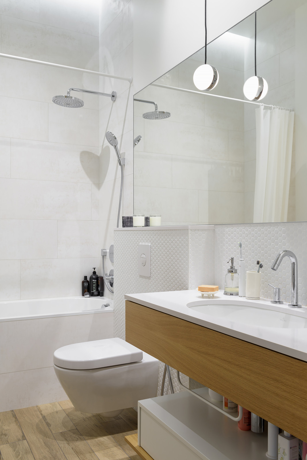 RS • Светлая ванная комната