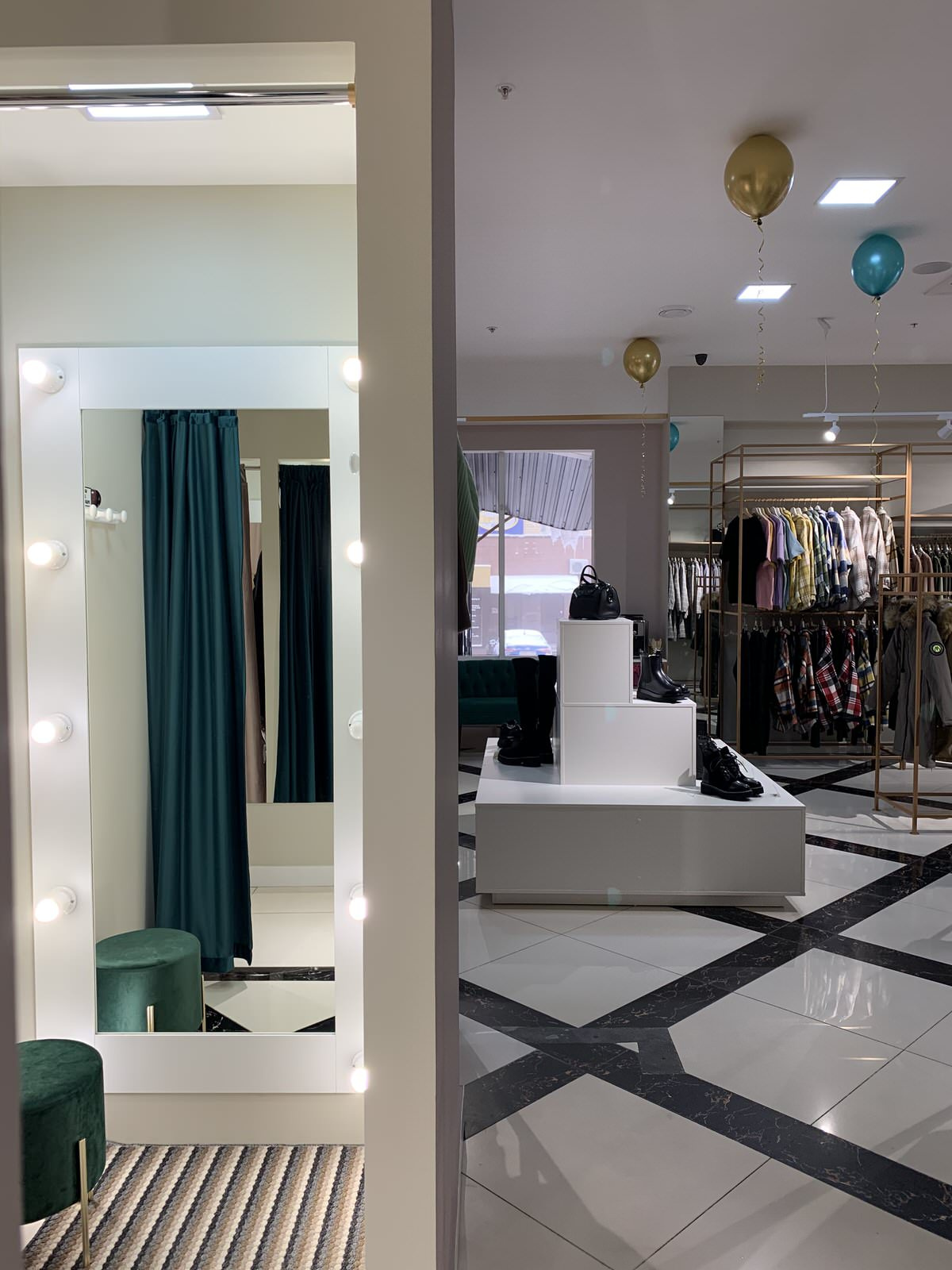 ShowRoom