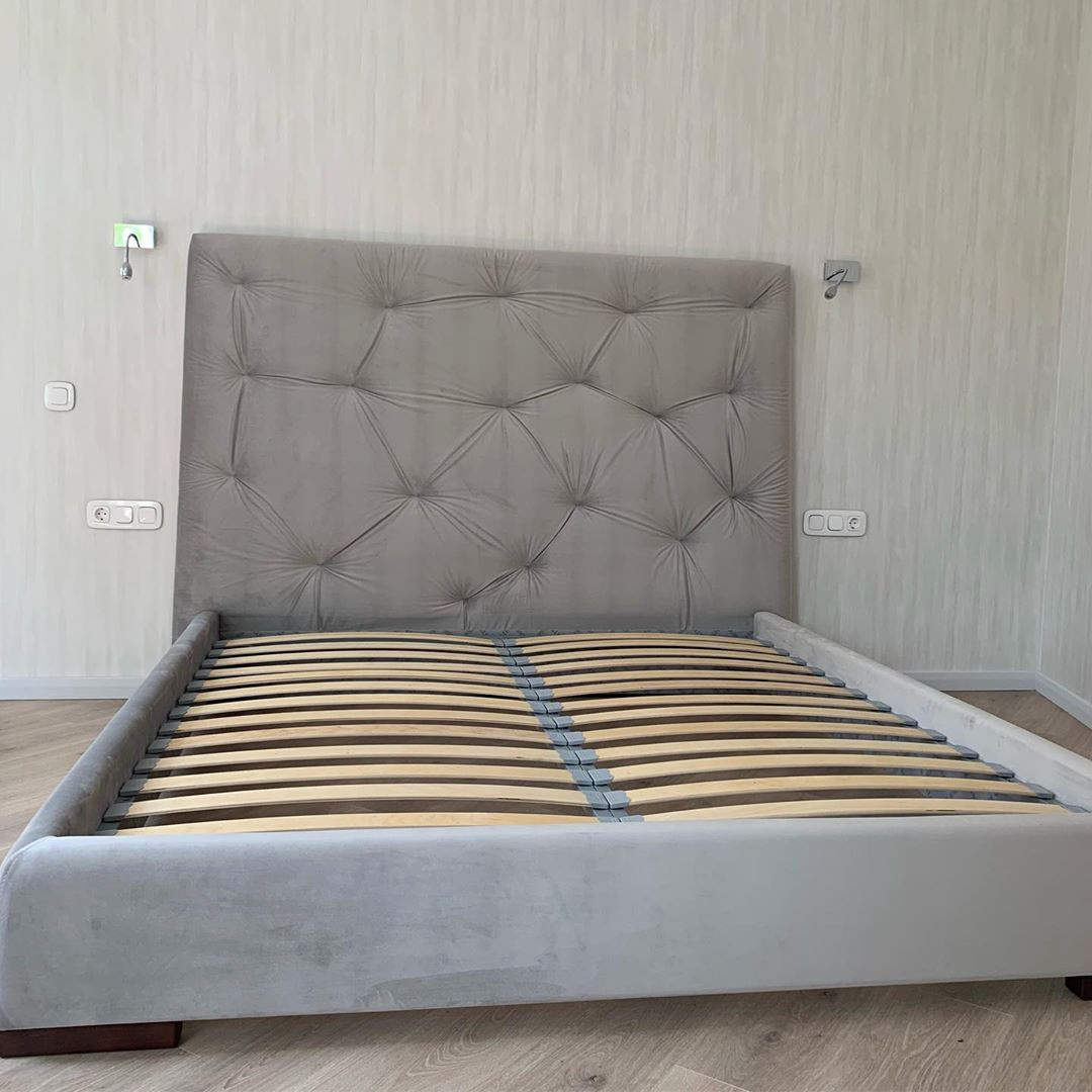 Кровати