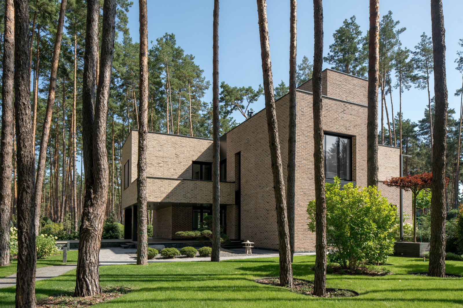 BST House