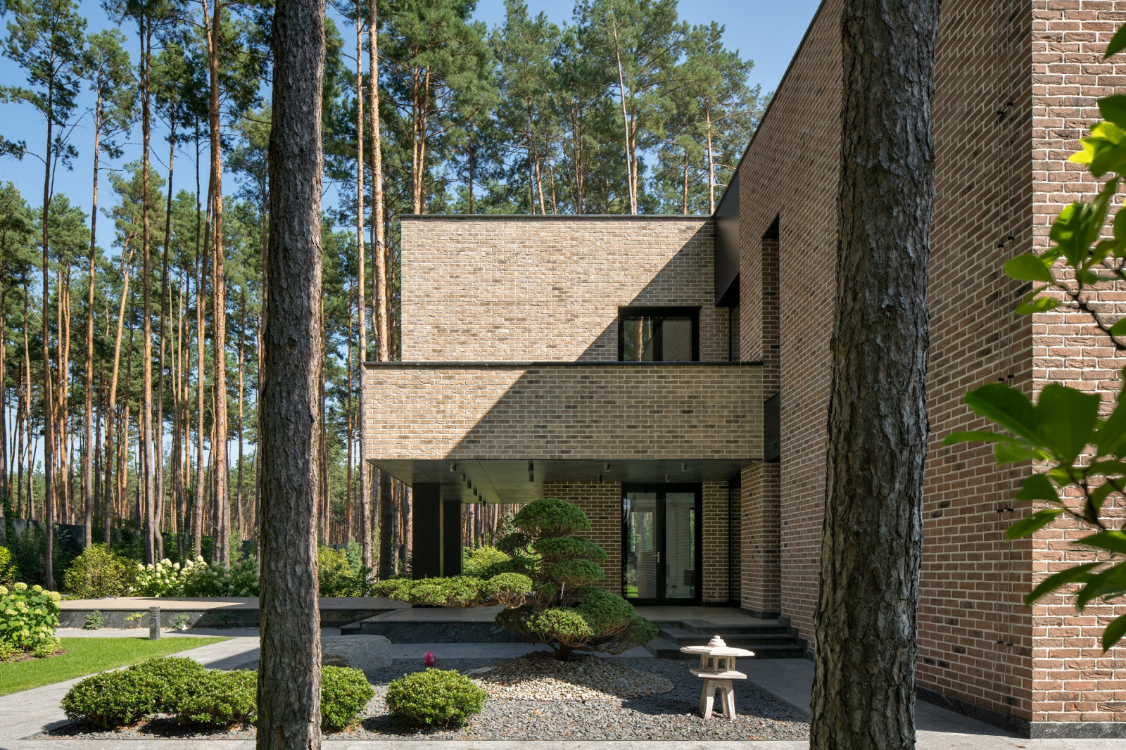 BST House