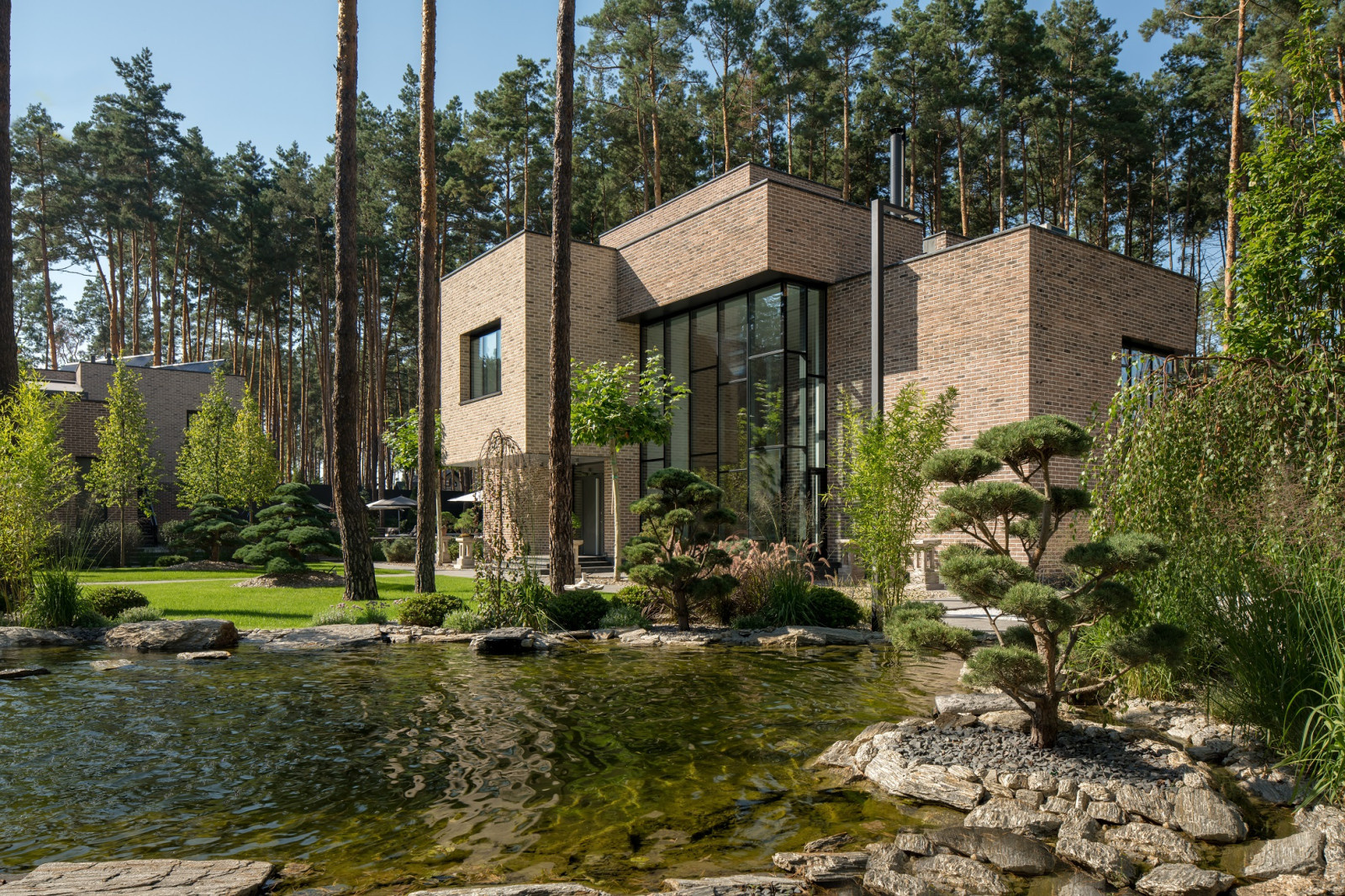 BST House