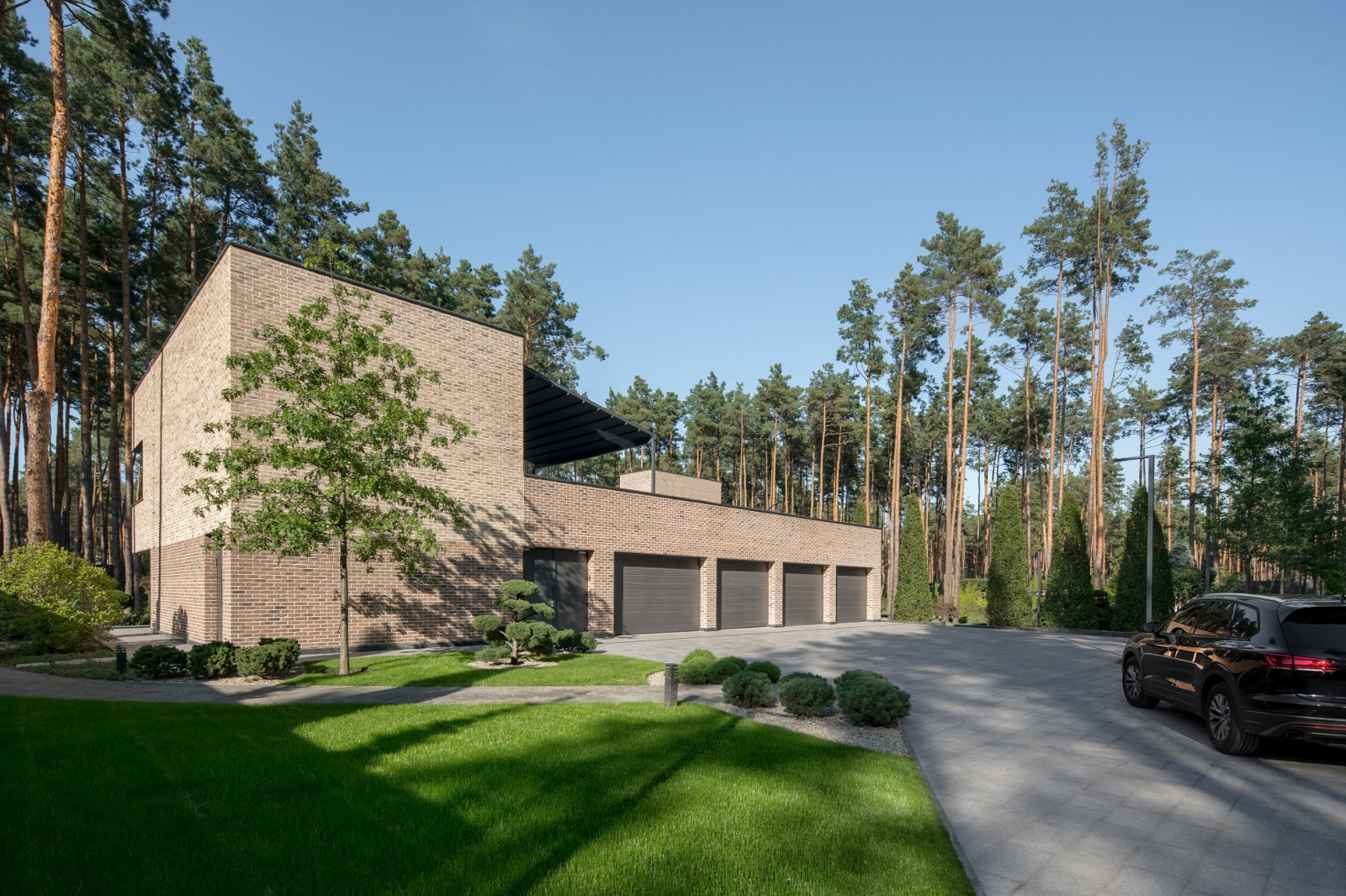 BST House
