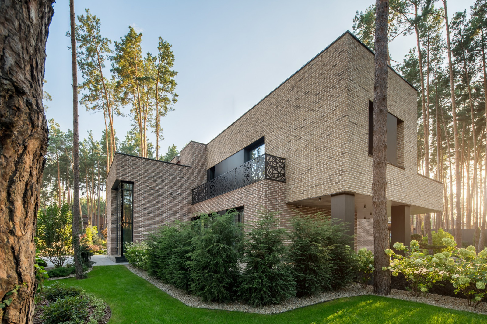 BST House