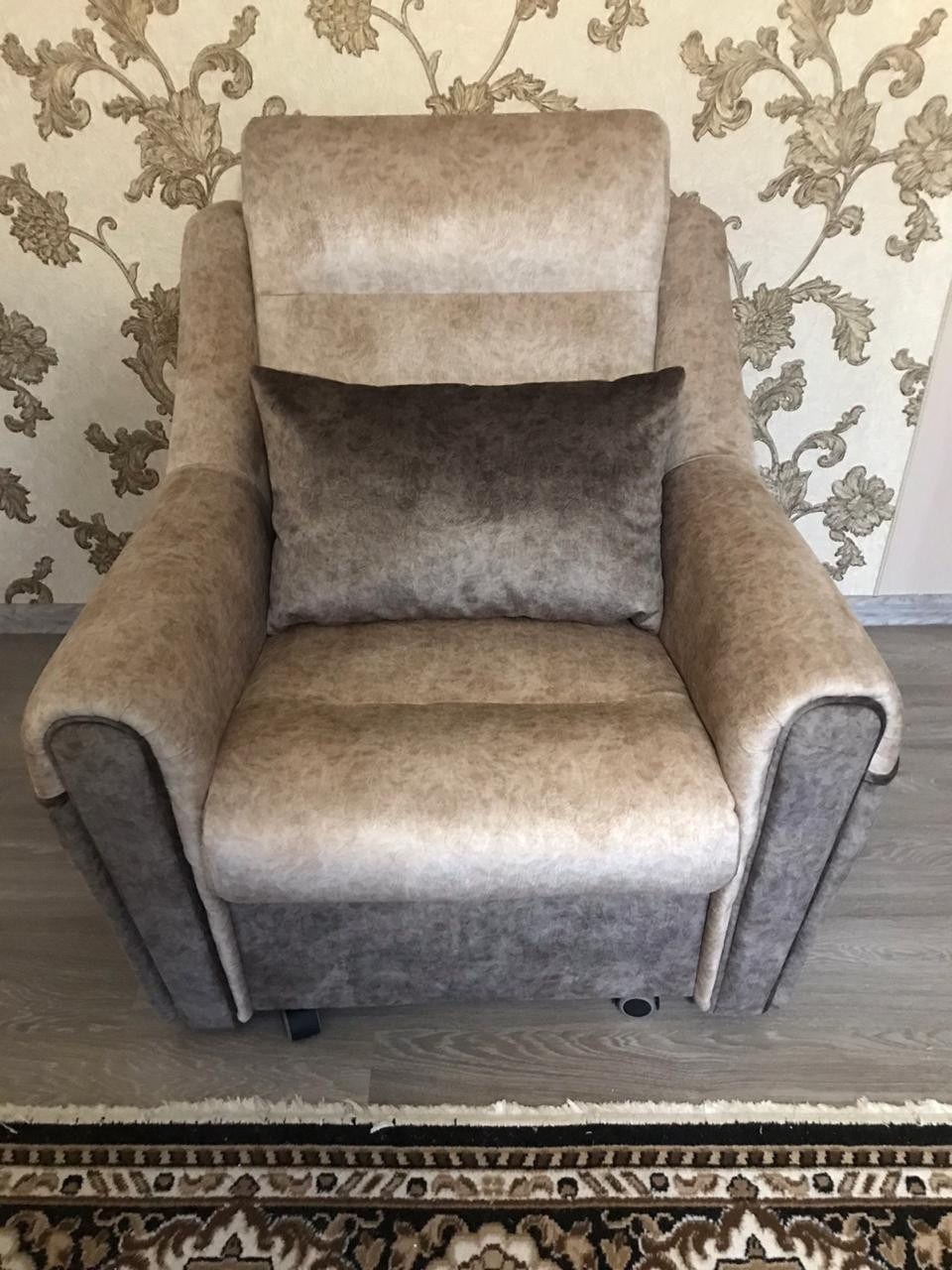 Обложка проекта: Перетяжка кресла