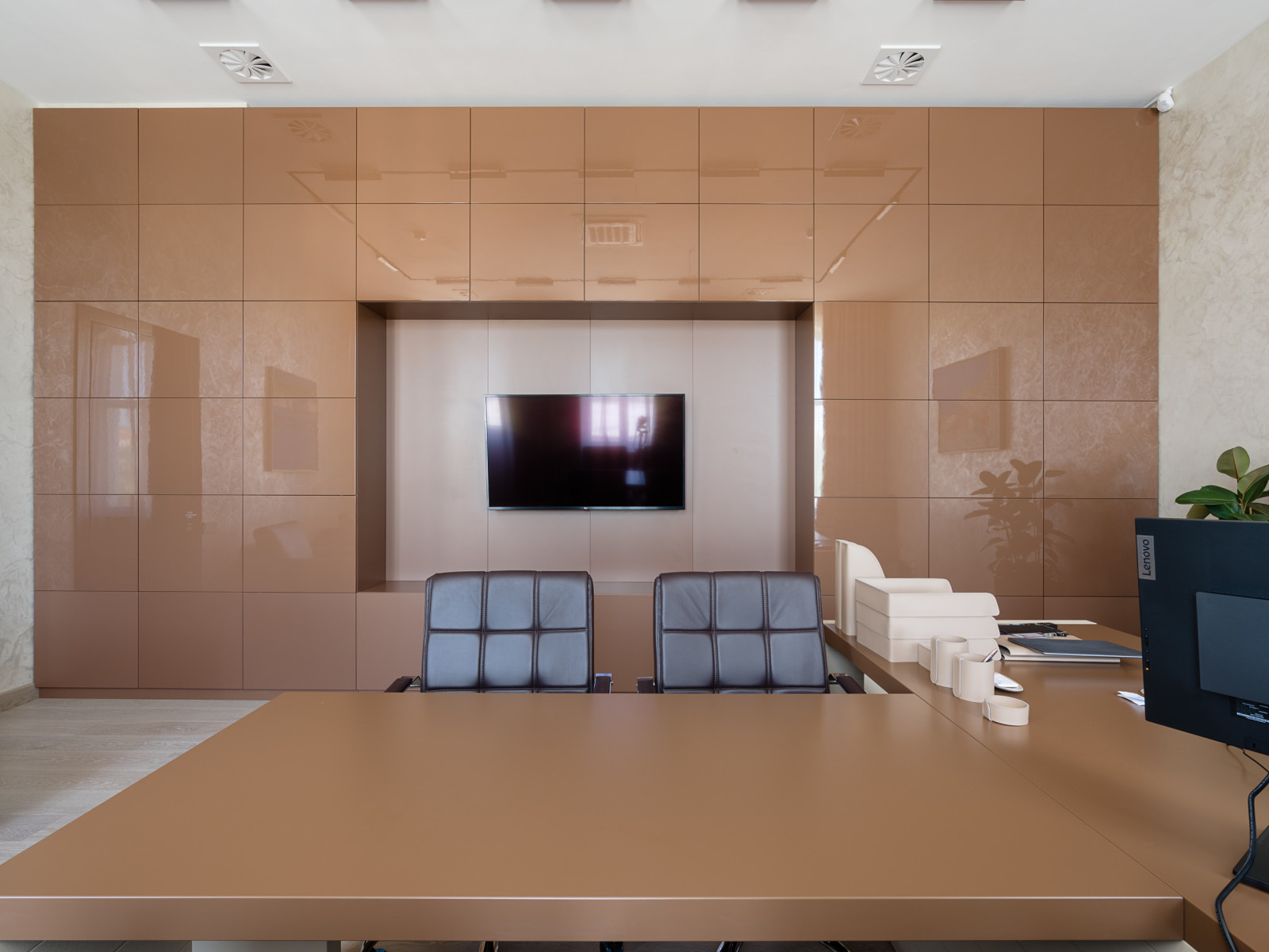 VIP зона бизнес-центра в Краснодаре
