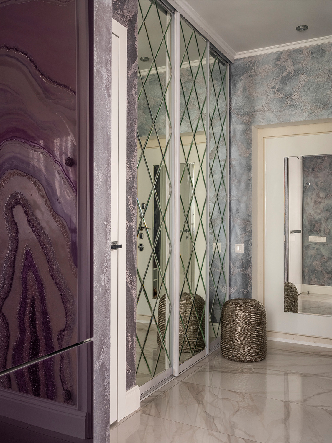 КВАРТИРА ДЛЯ ДЕВУШКИ В ЖК "ТЕХНОПАРК" 72кв.м.