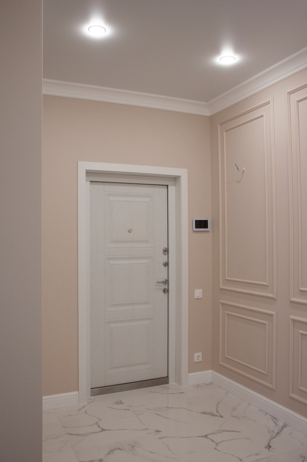 Двухкомнатная квартира в неоклассическом стиле