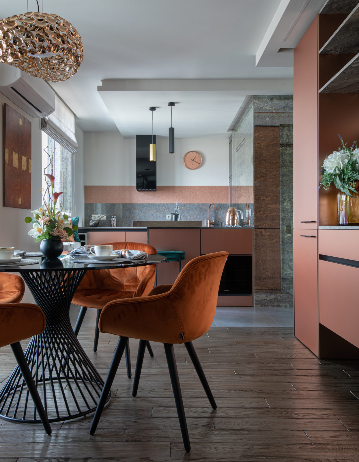 Проект недели: Яркая кухня в квартире-шкатулке