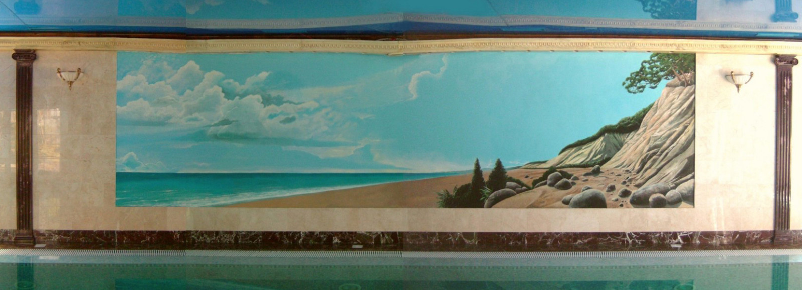Панно в интерьере бассейна