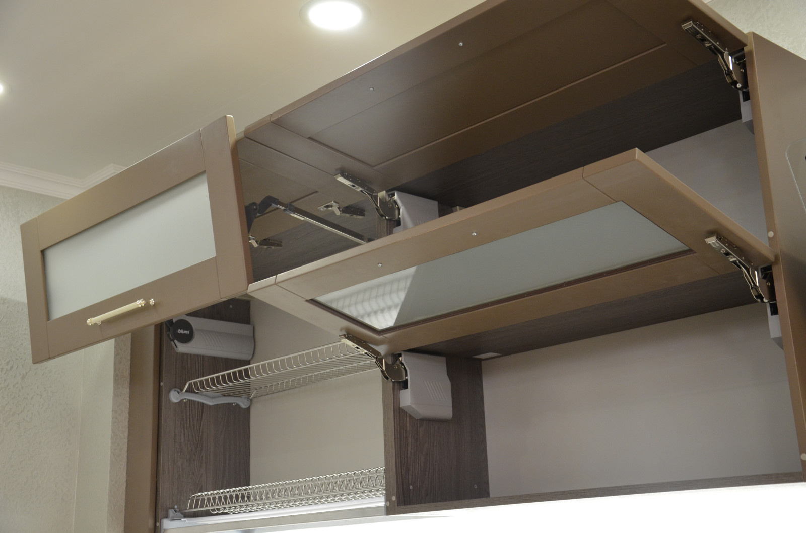 Кухня Кальвадос из массива бука покраска RAL