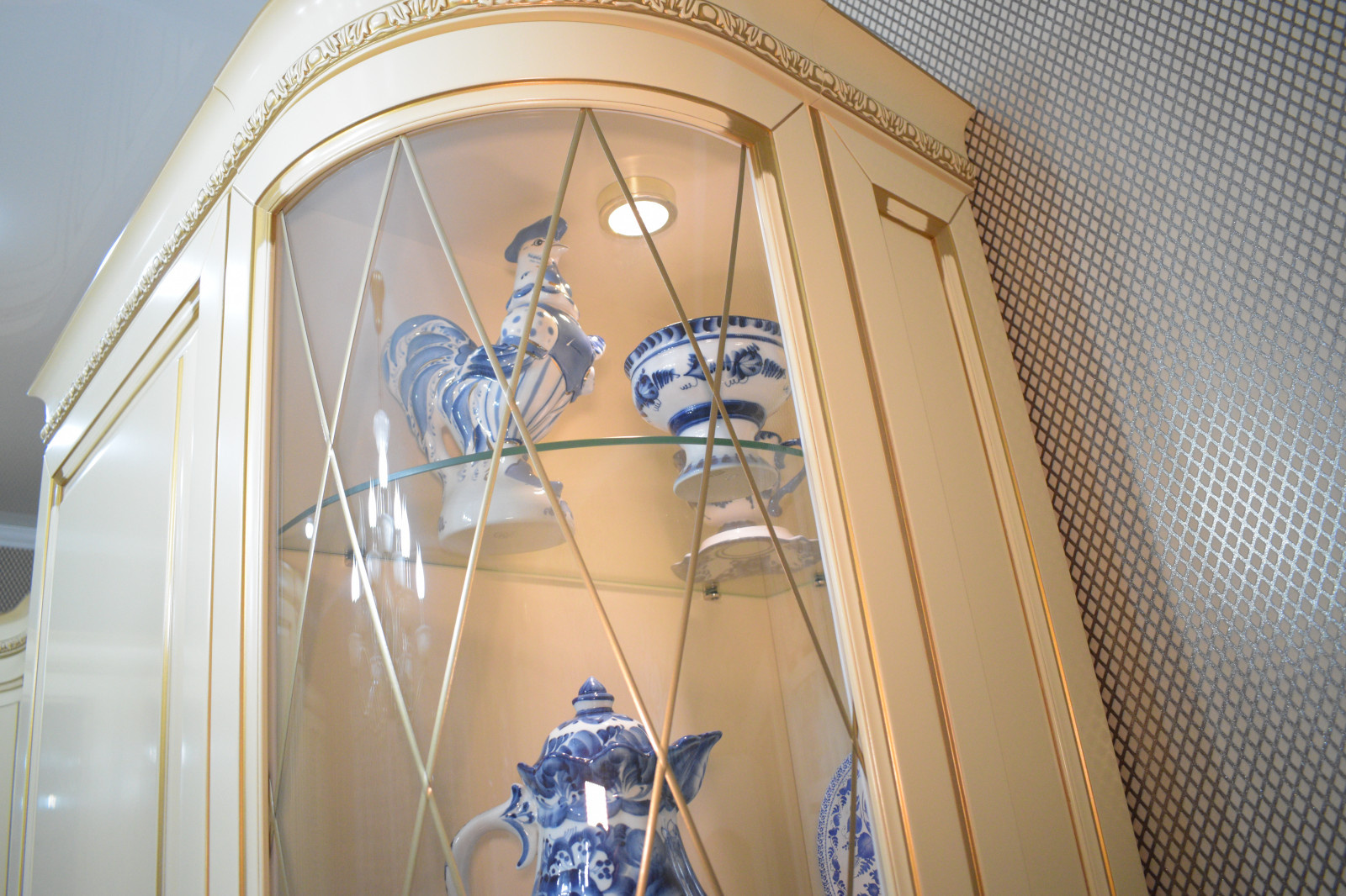 Кухня ЭКО из массива бука с золотой патиной