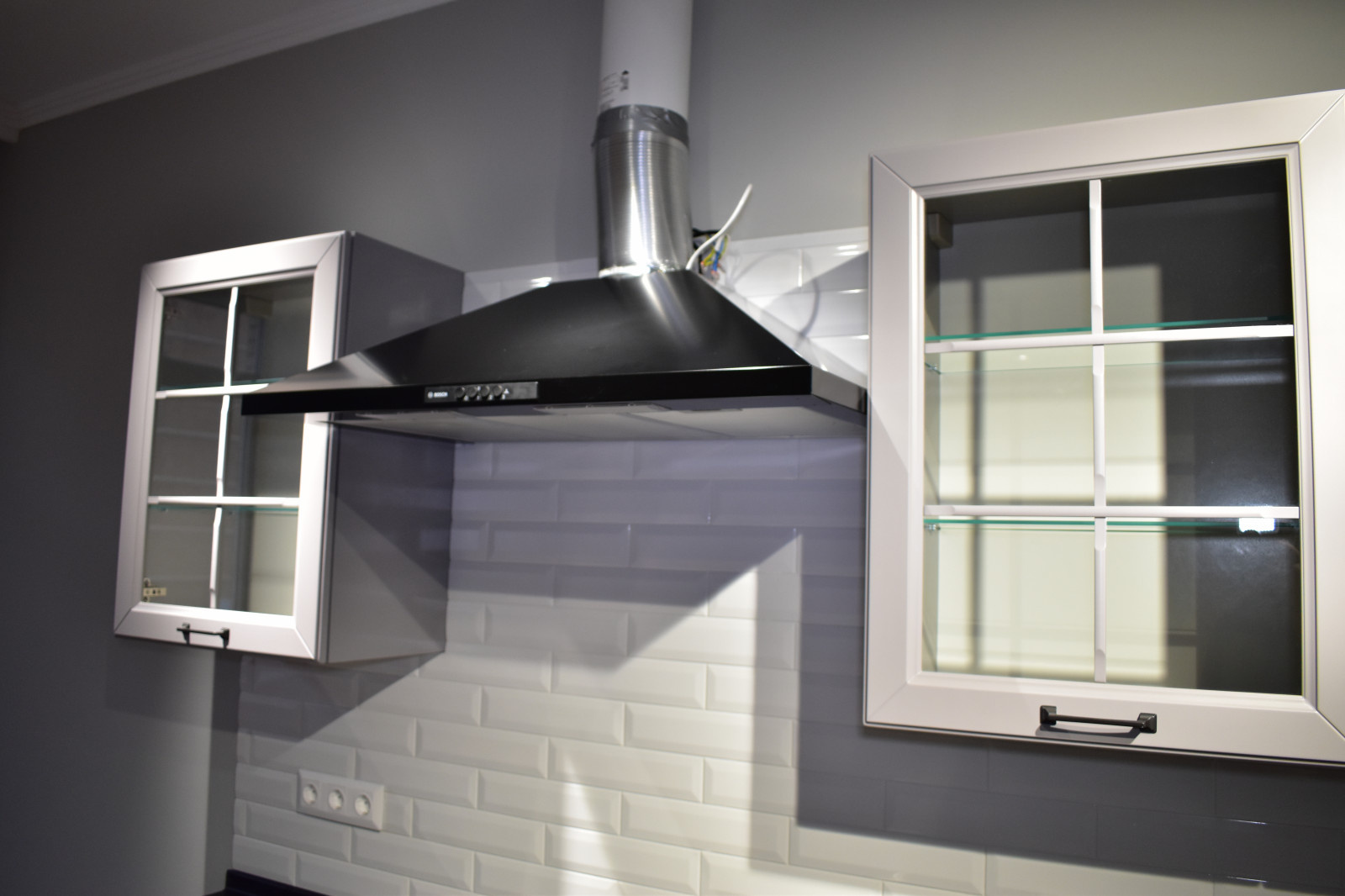 Кухня ЭКО массив бука с акриловой столешницей