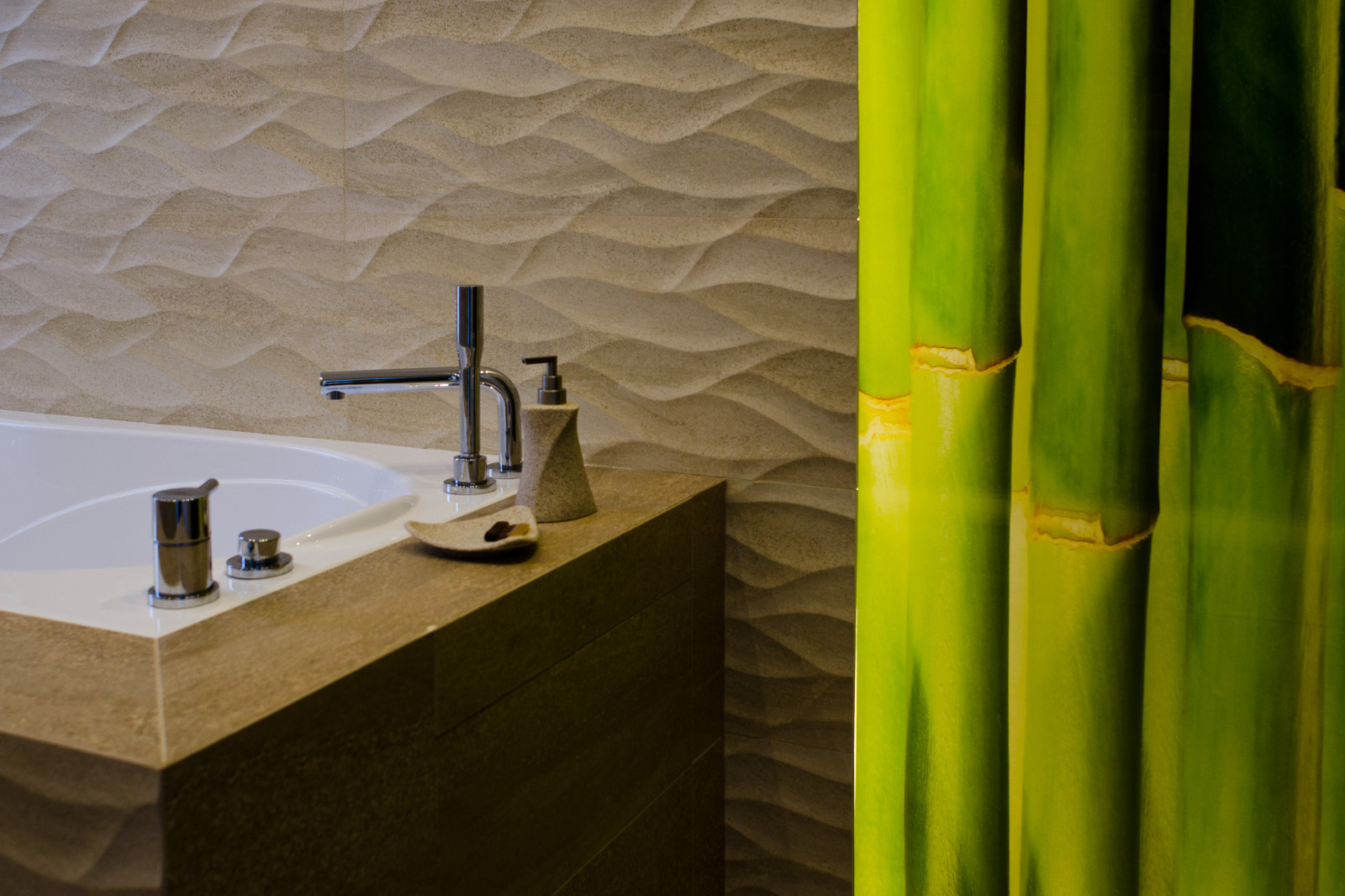 Обложка проекта: Сплошной позитив. В соавторстве с Анастасией Гавриловой.