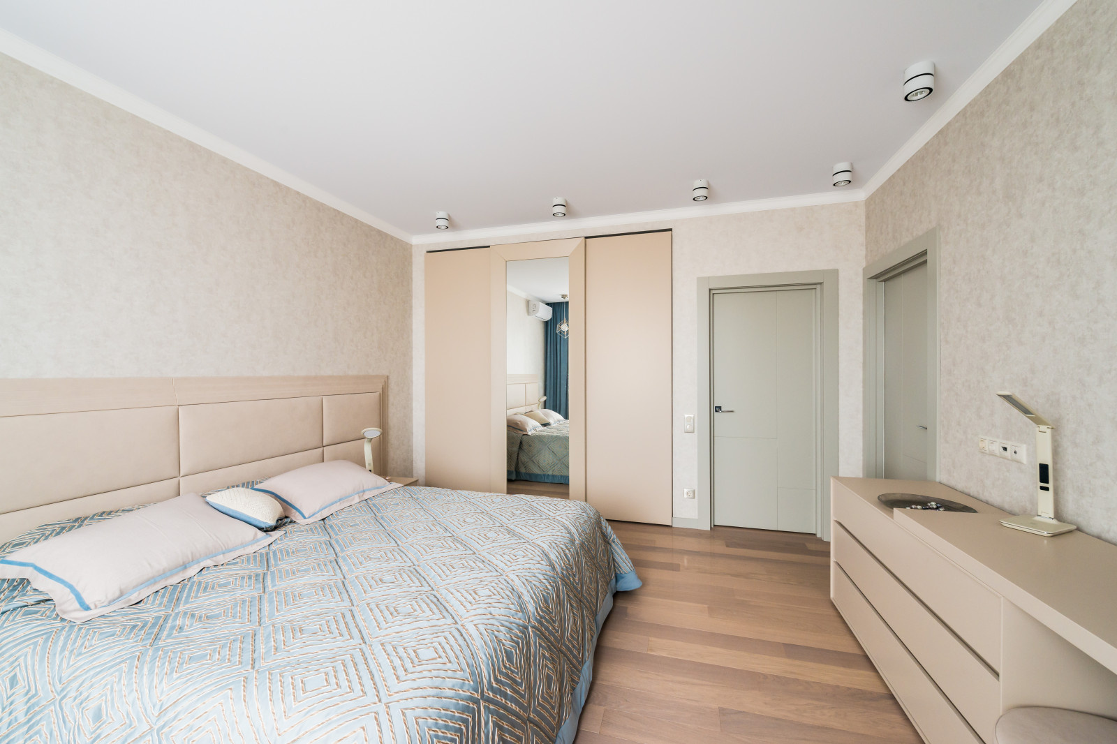 Палитра серого. Квартира 80 кв.м.