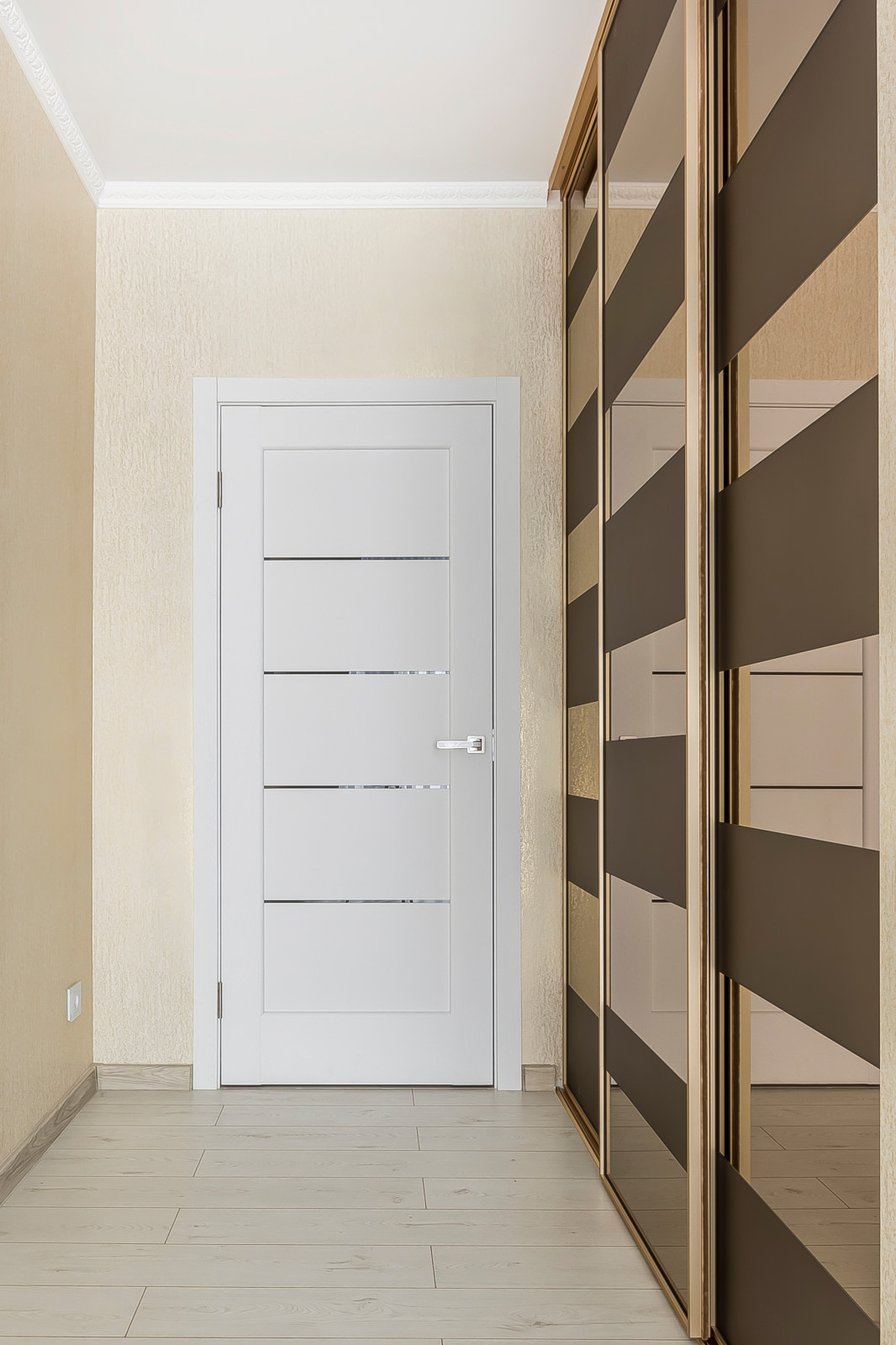 Яркая и функциональная. 2-к квартира в Краснодаре