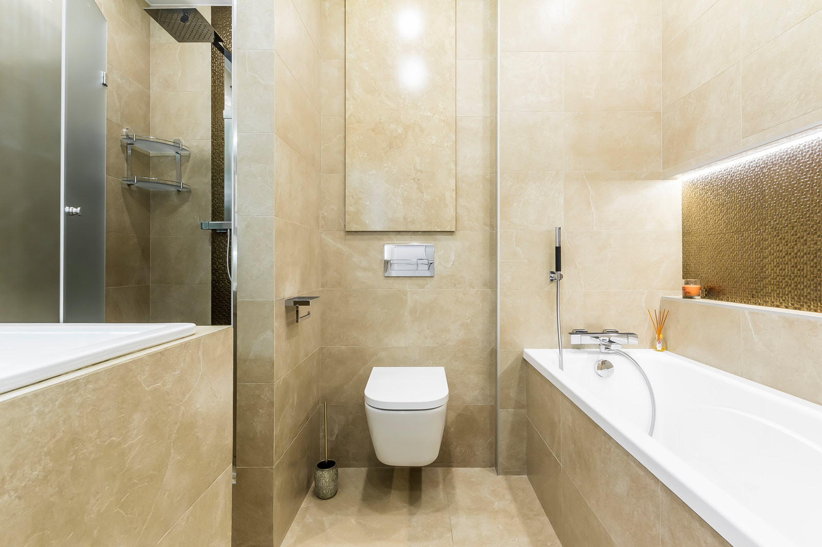 Яркая и функциональная. 2-к квартира в Краснодаре