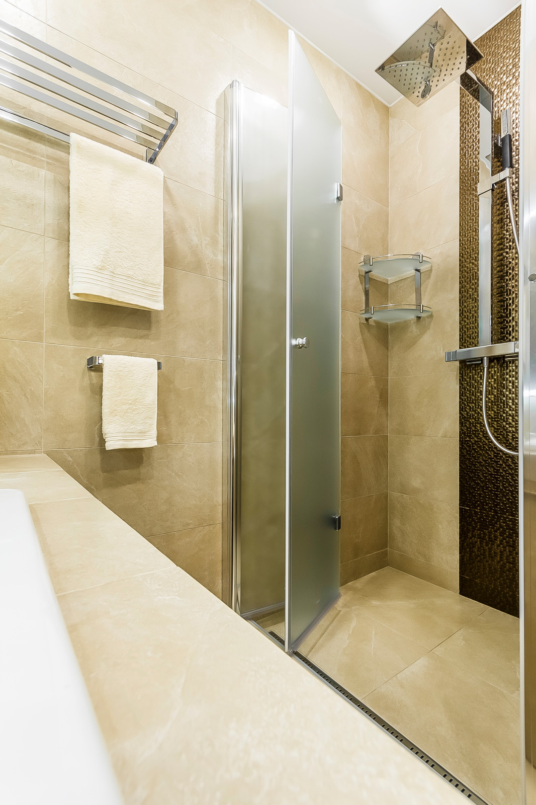 Яркая и функциональная. 2-к квартира в Краснодаре