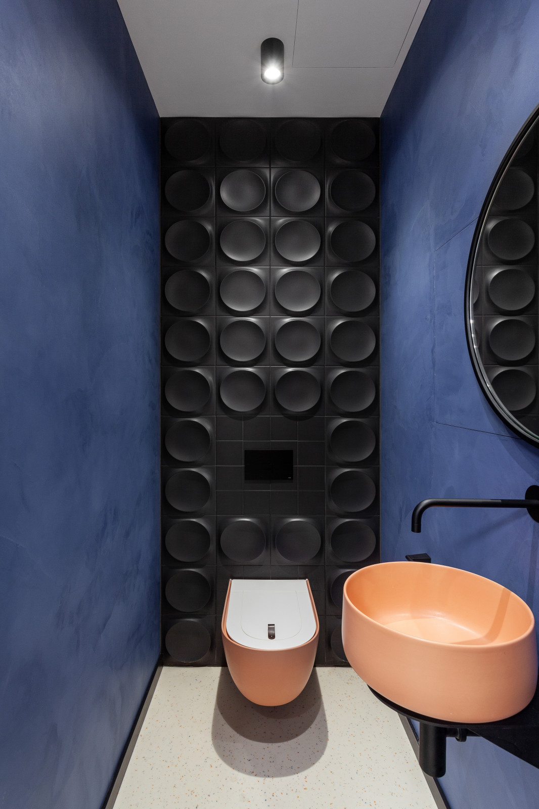 Просто фото: Санузлы сложных оттенков