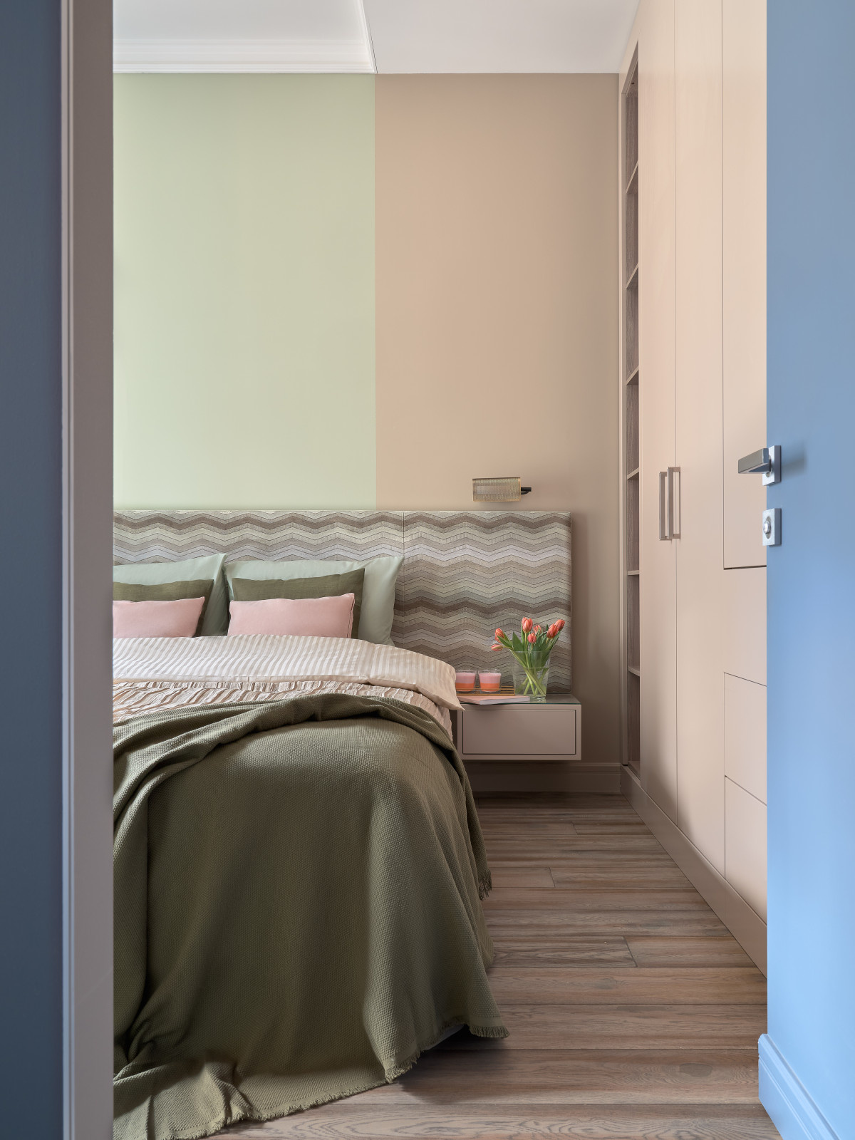 Яркая квартира 46м², Дизайнер Татьяна Нацвина: Публикация Elle Decoration