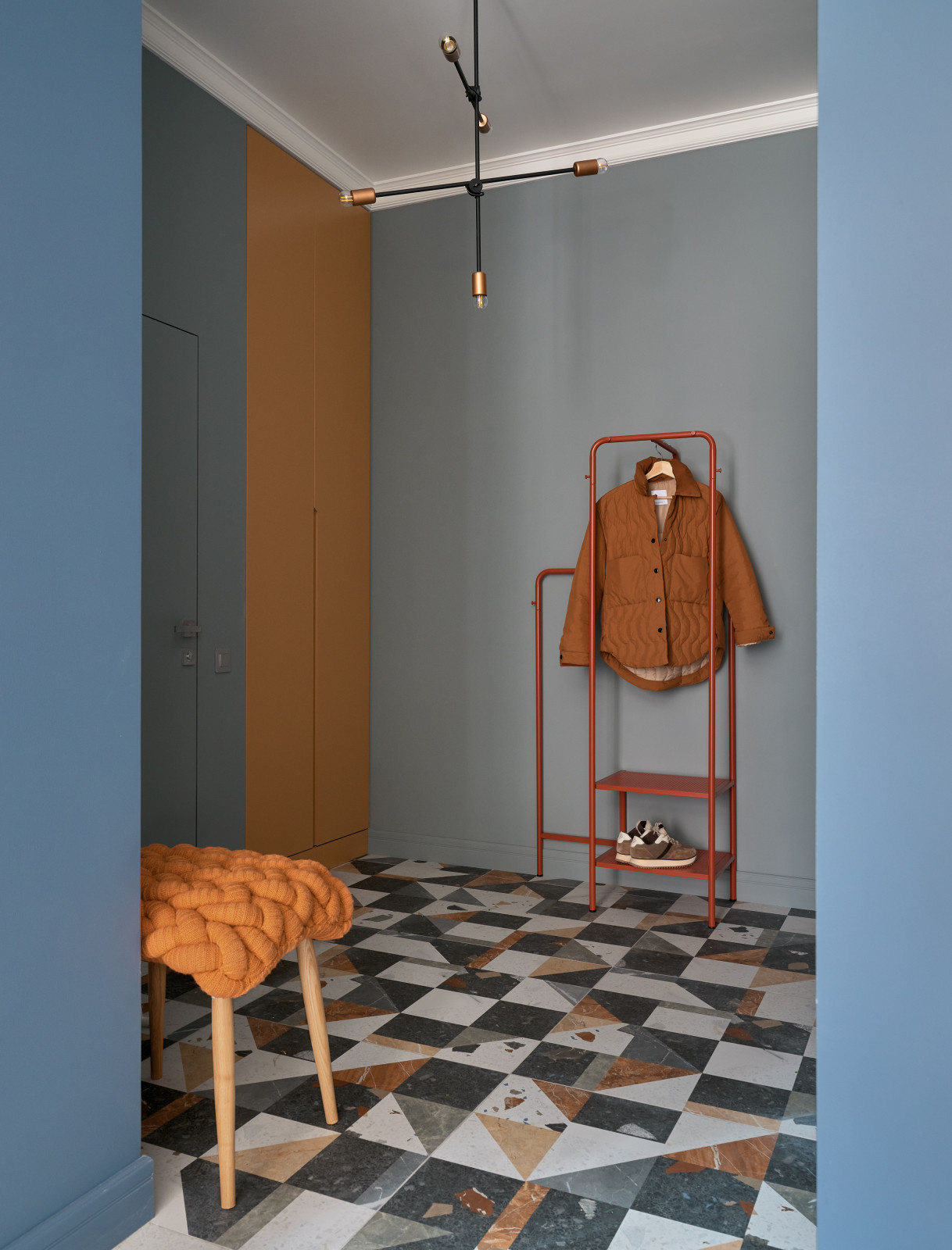 Яркая квартира 46м², Дизайнер Татьяна Нацвина: Публикация Elle Decoration