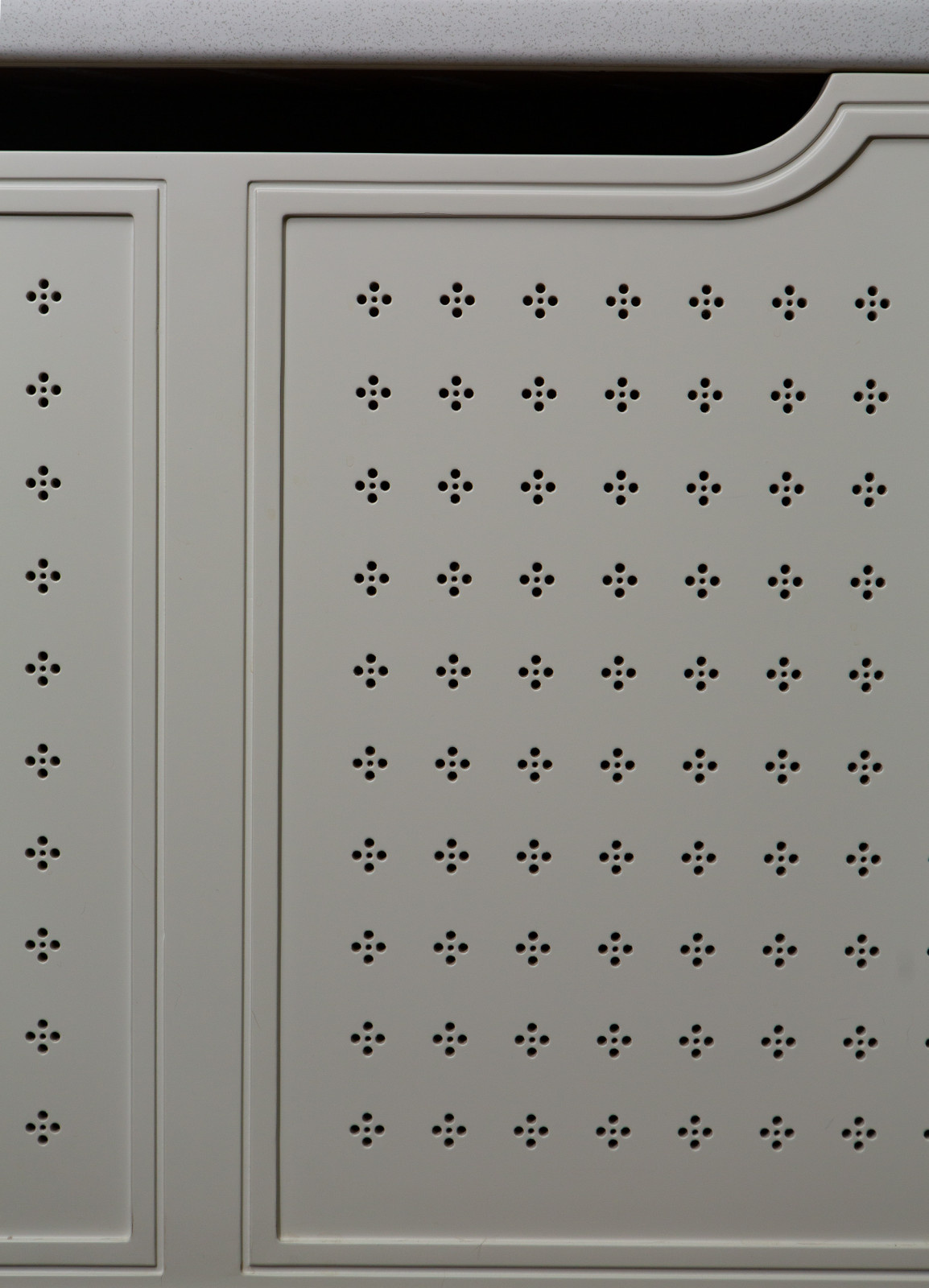 Кухня строгих форм для мужчины хирурга