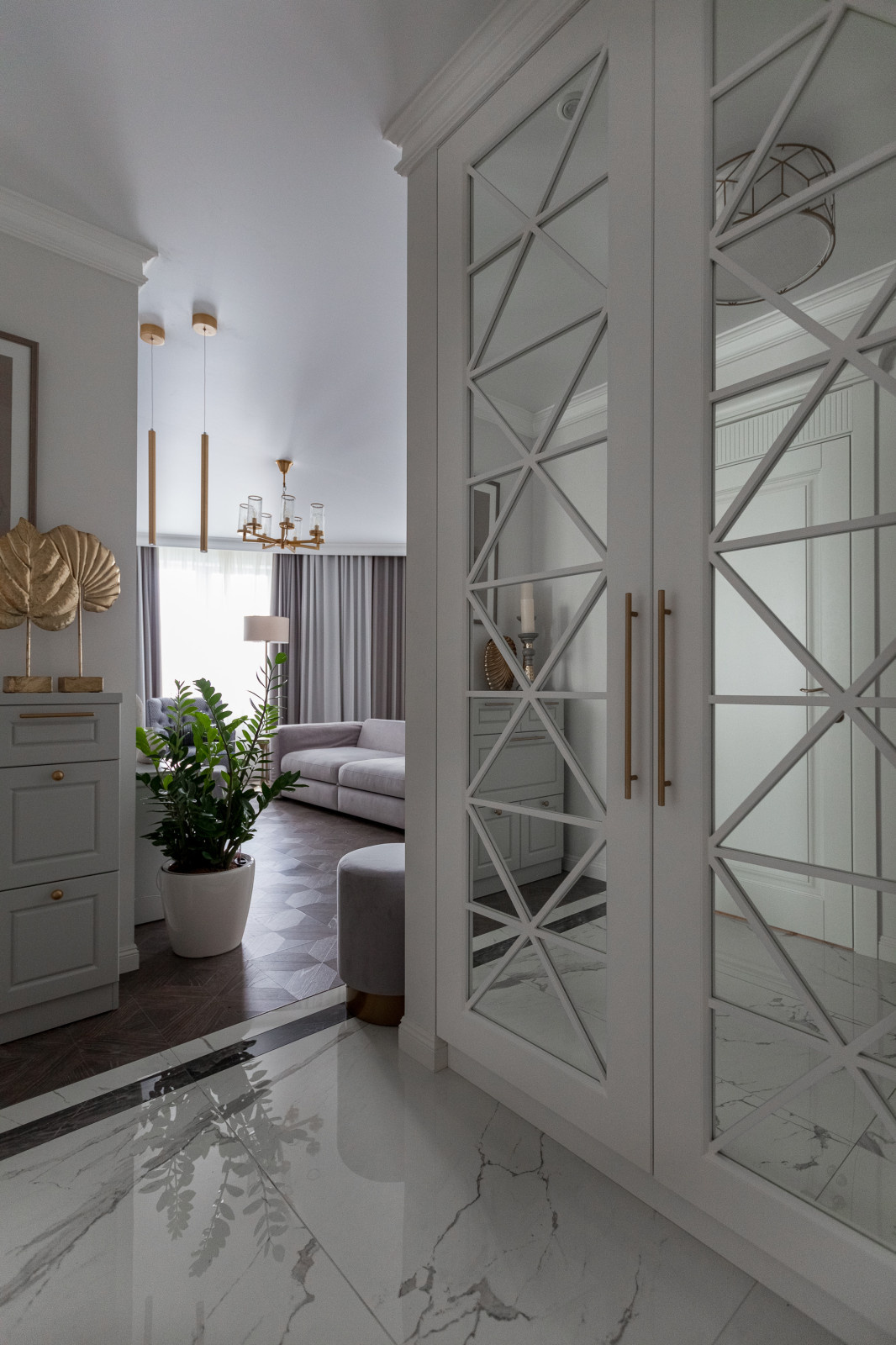 Поиск планировки: 2 варианта + финал квартиры для студентки меда