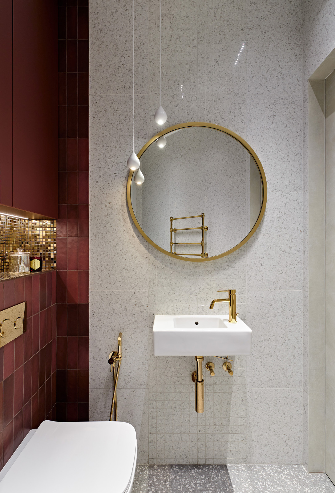 Hedonist Apartment
