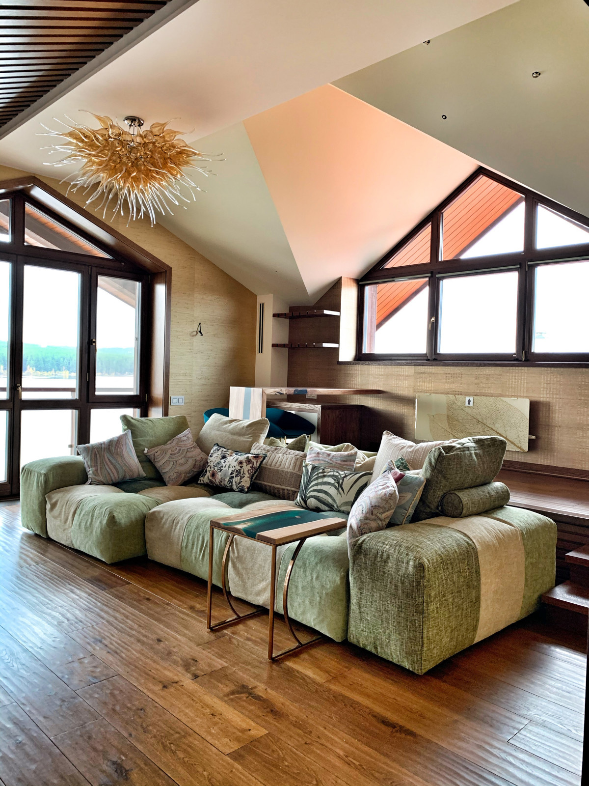 Кухни и мебель из Европы. Реализация