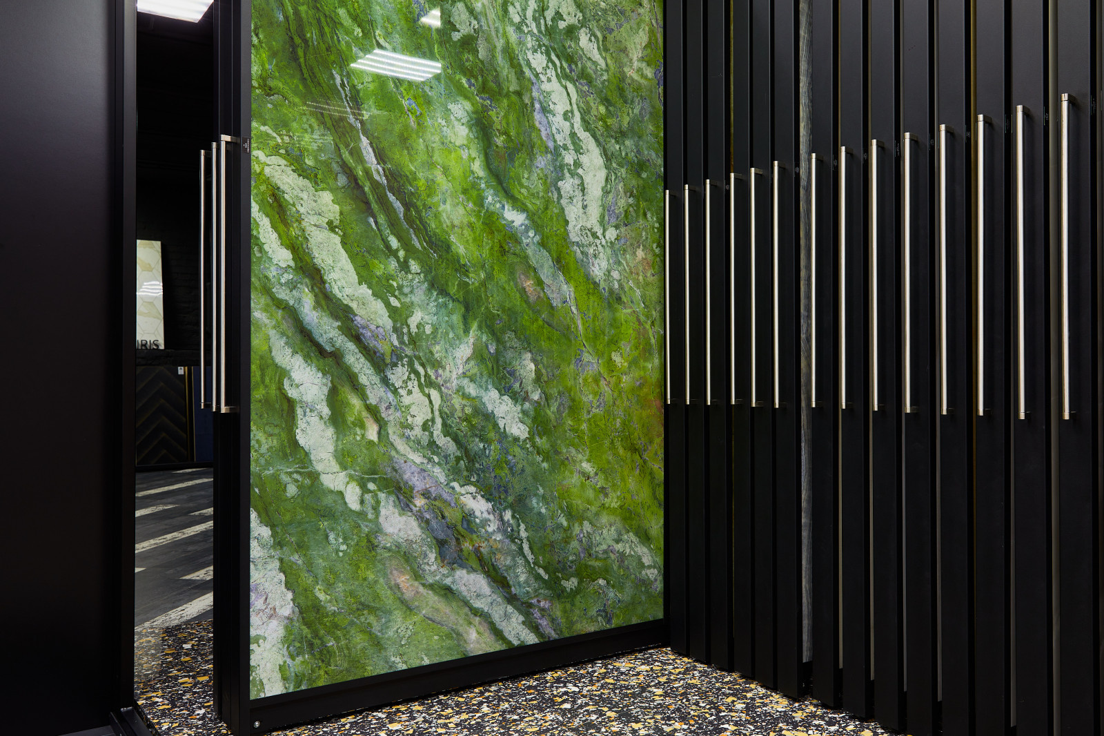 Экспозиция шоурума SpazioIris Moscow