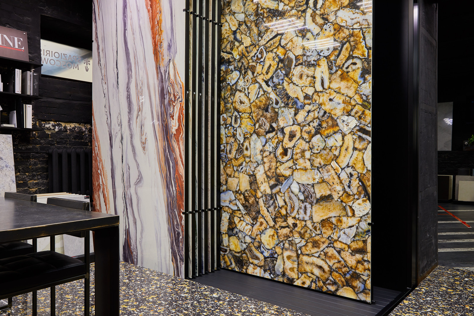 Экспозиция шоурума SpazioIris Moscow