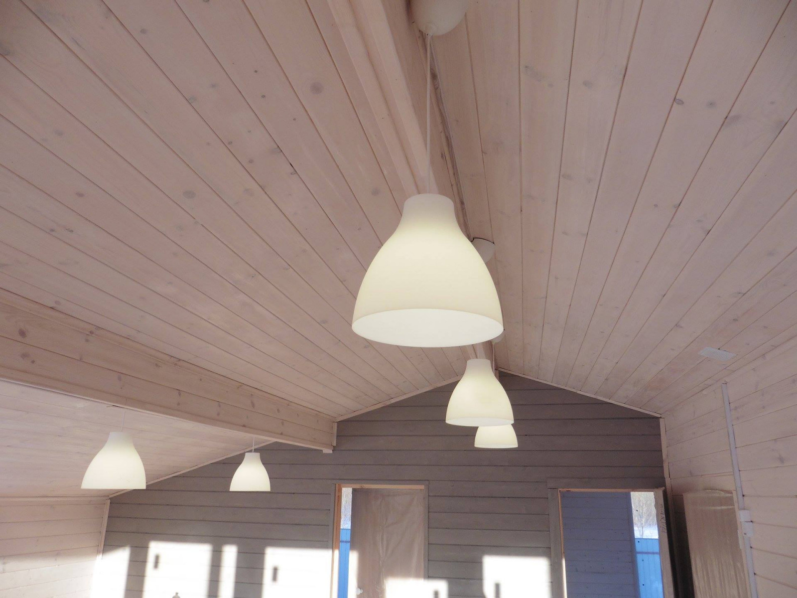 Обложка проекта: Монтаж электрики в кабель канале