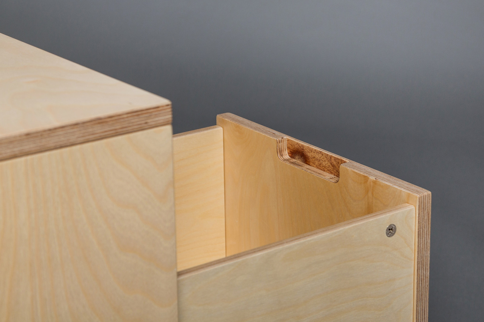 Тумба под технику.