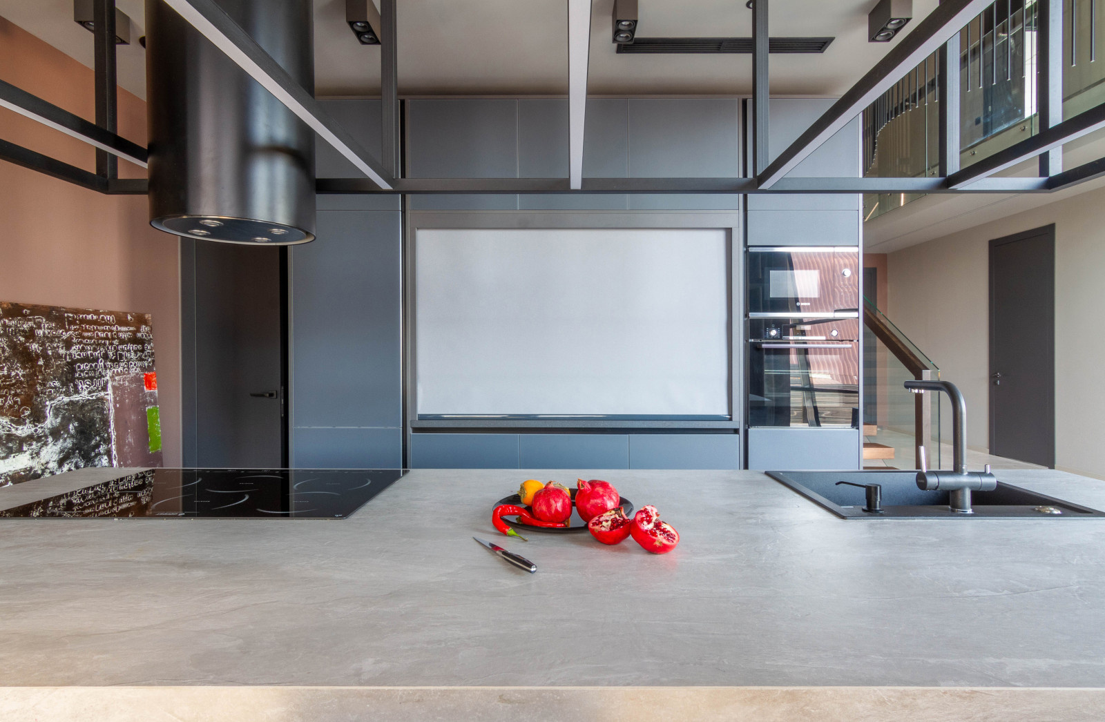 Houzz тур: Неожиданно деконструктивистский частный дом в Саратове