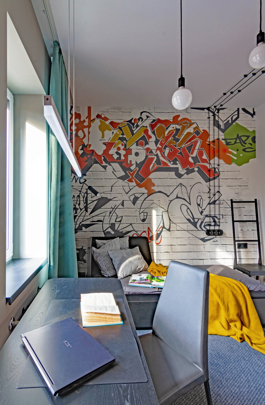Houzz тур: Неожиданно деконструктивистский частный дом в Саратове