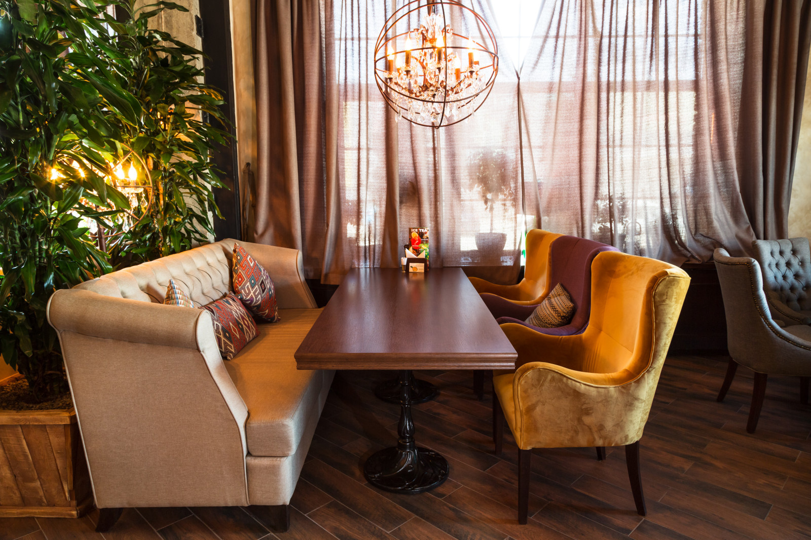 наша мебель в ресторанах