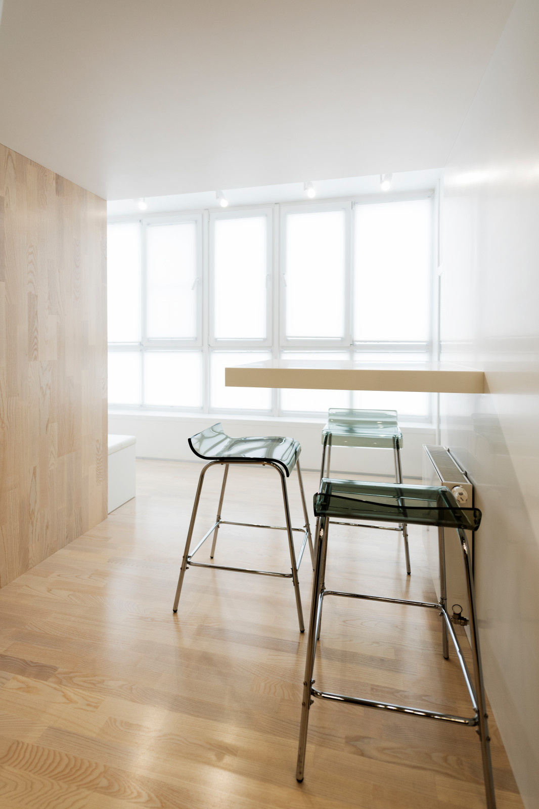 Белые окна без черных рамок