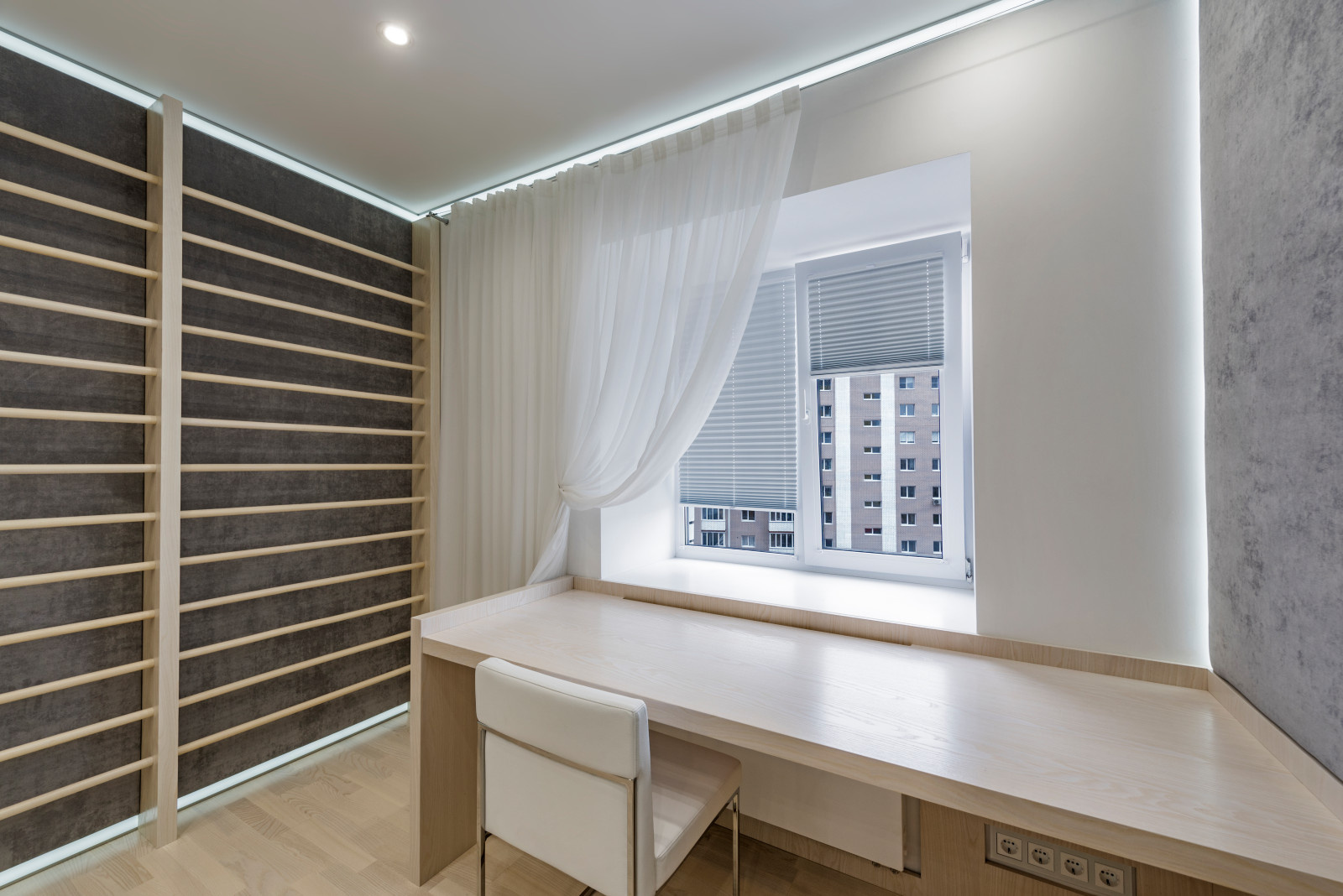 Белые окна без черных рамок